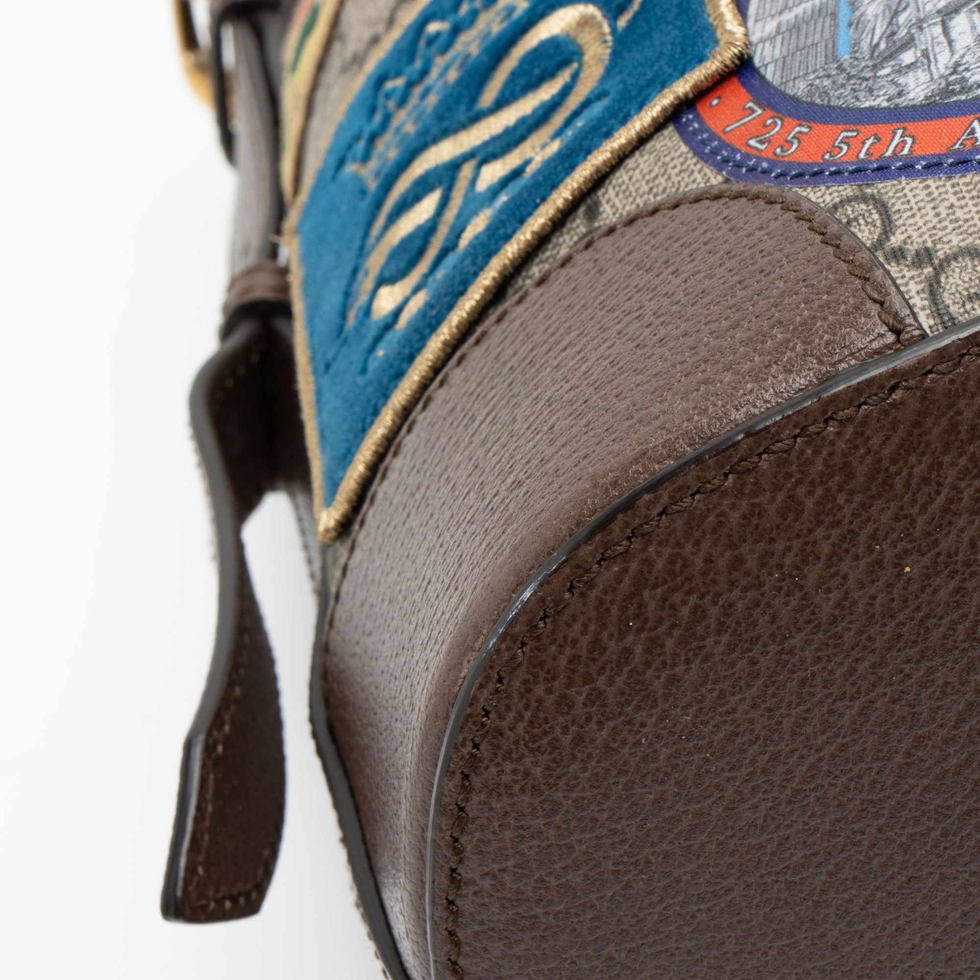 Gucci GG Supreme Courrier Drawstring Sling Bag