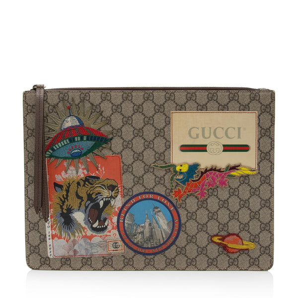 Gucci GG Supreme Courrier Messenger Clutch (SHF-pgZYso)