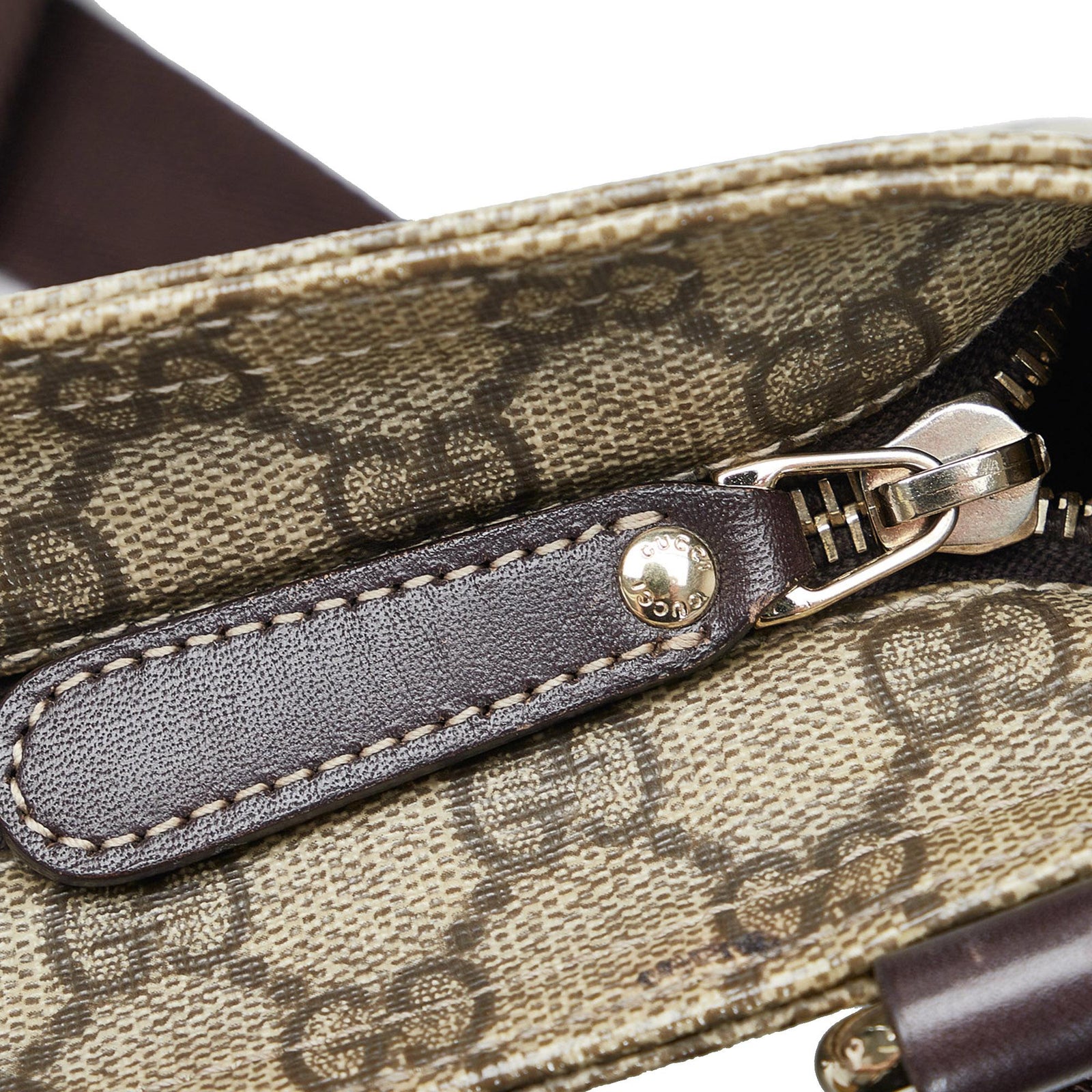 Gucci gg supreme crossbody bag hotsell