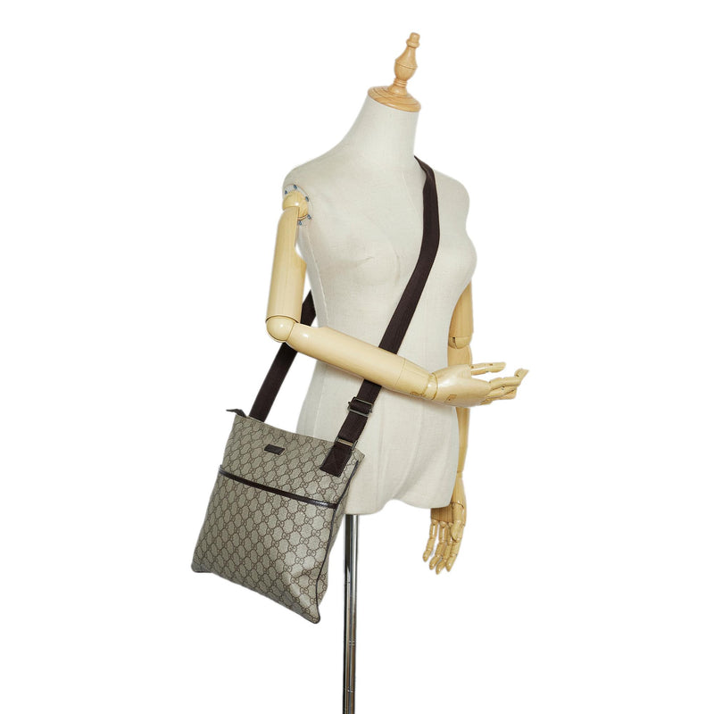 Gucci GG Supreme Crossbody Bag (SHG-VM8RkV)