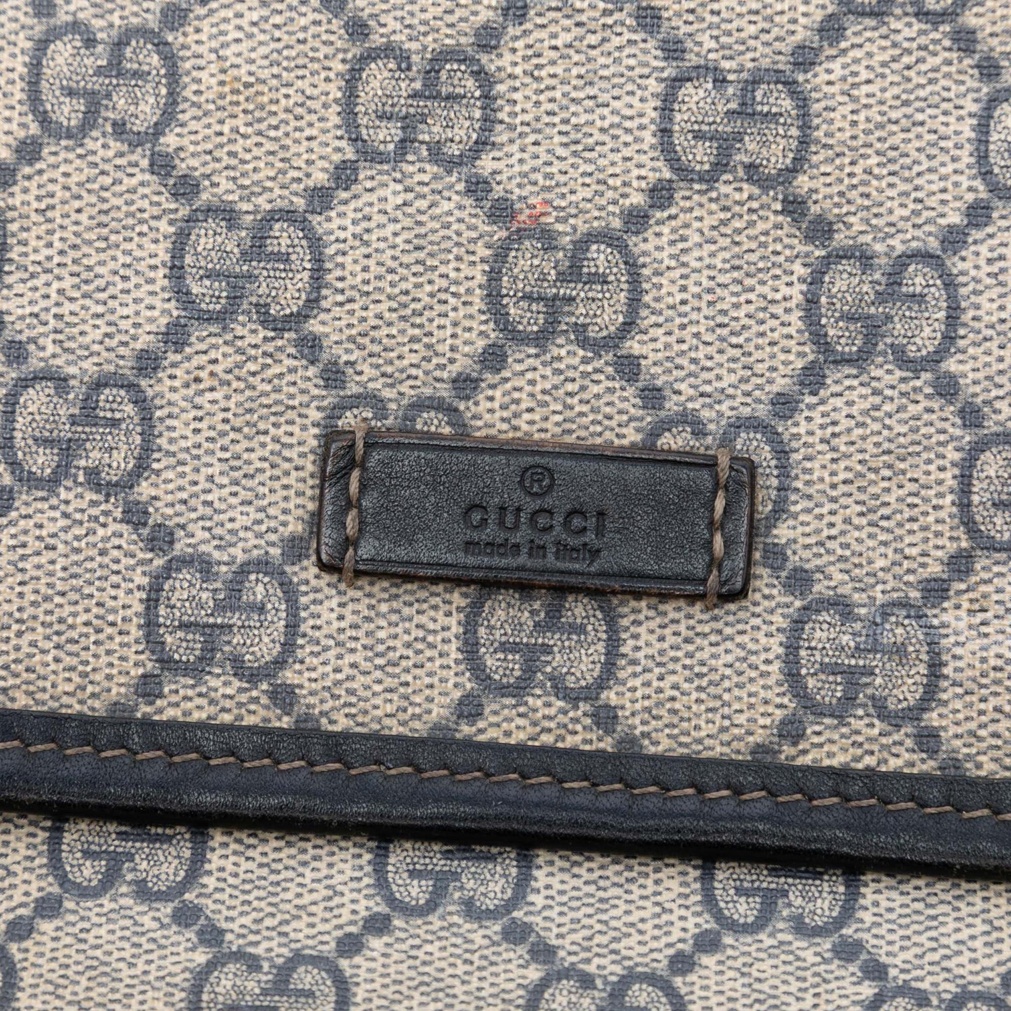 Gucci GG Supreme Crossbody