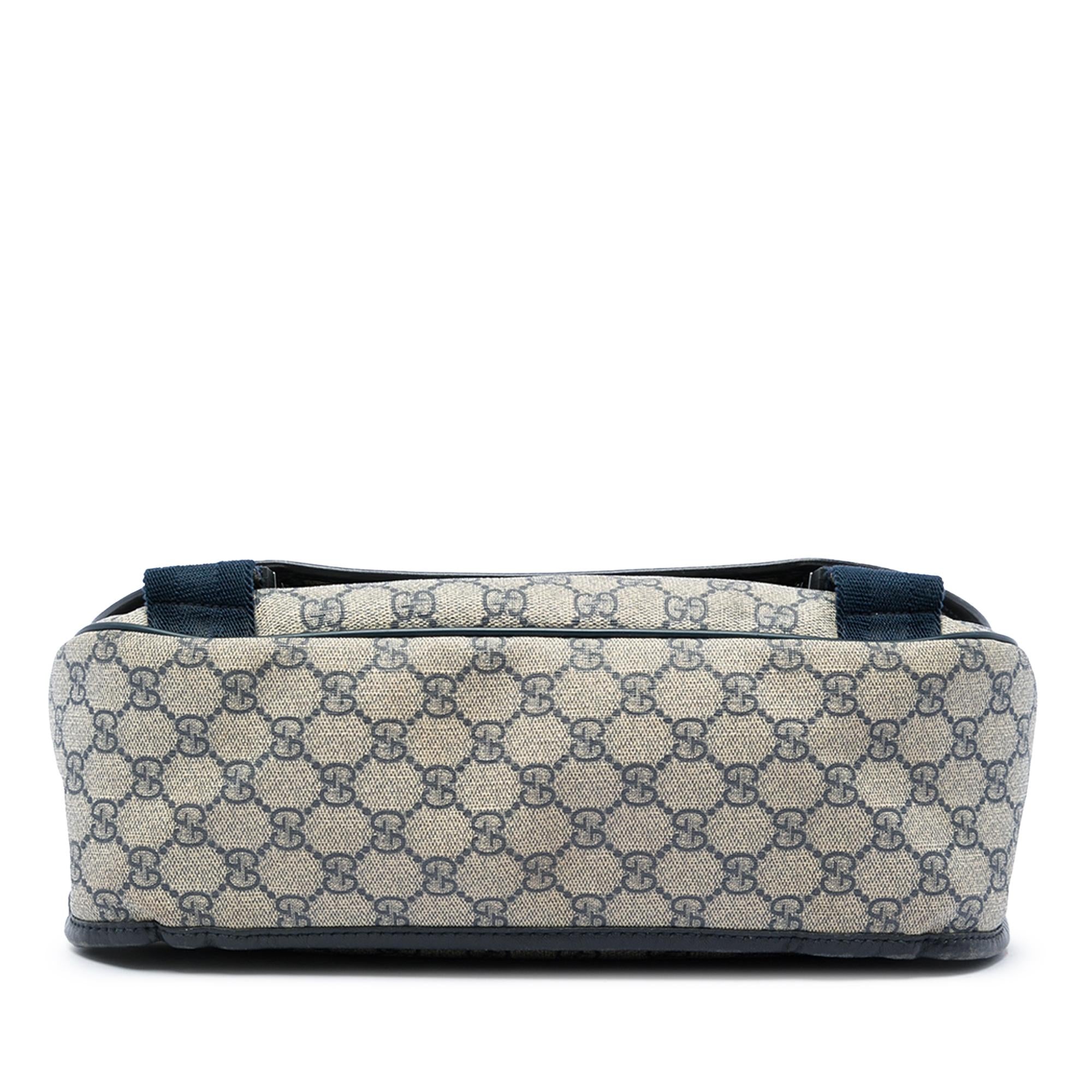 Gucci GG Supreme Crossbody