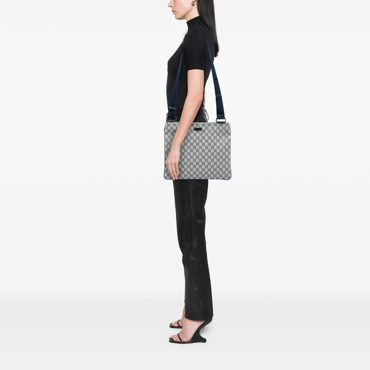 Gucci GG Supreme Crossbody