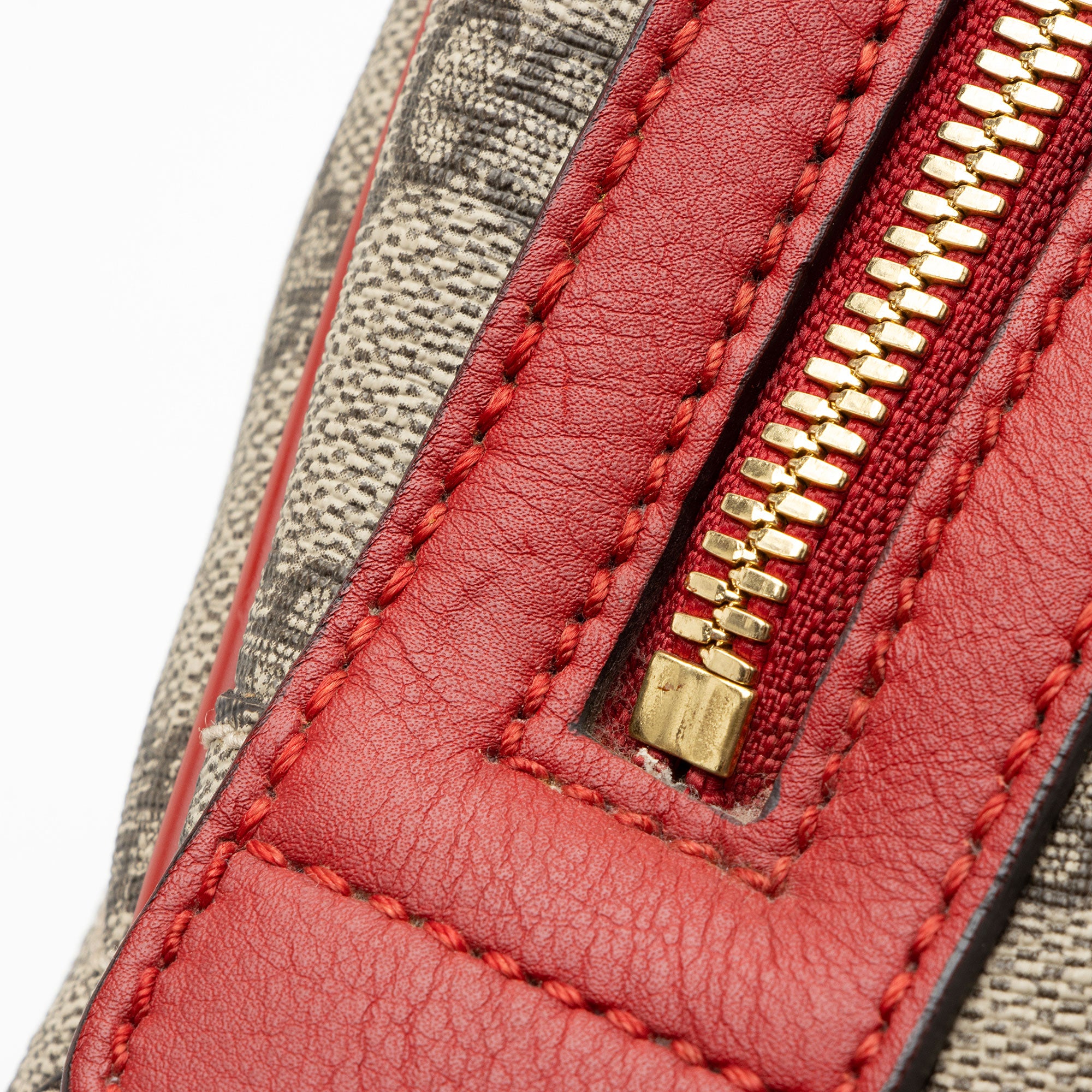 Gucci GG Supreme Embroidered Heart Roses Day Small Backpack