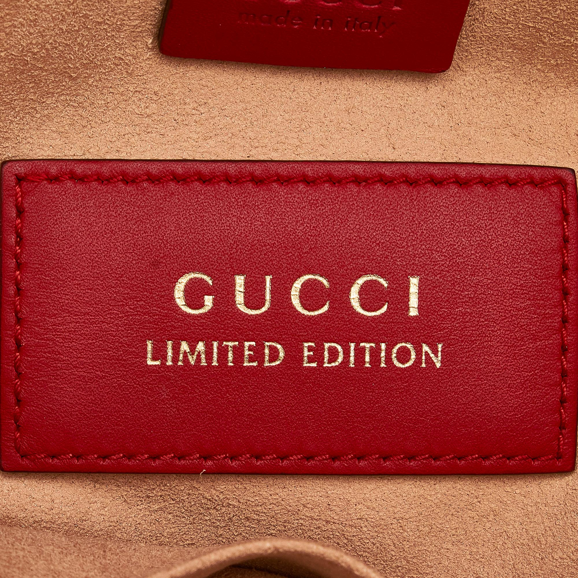 Gucci GG Supreme Embroidered Kingsnake Heart Shopper Bag (SHG-9XIapj)