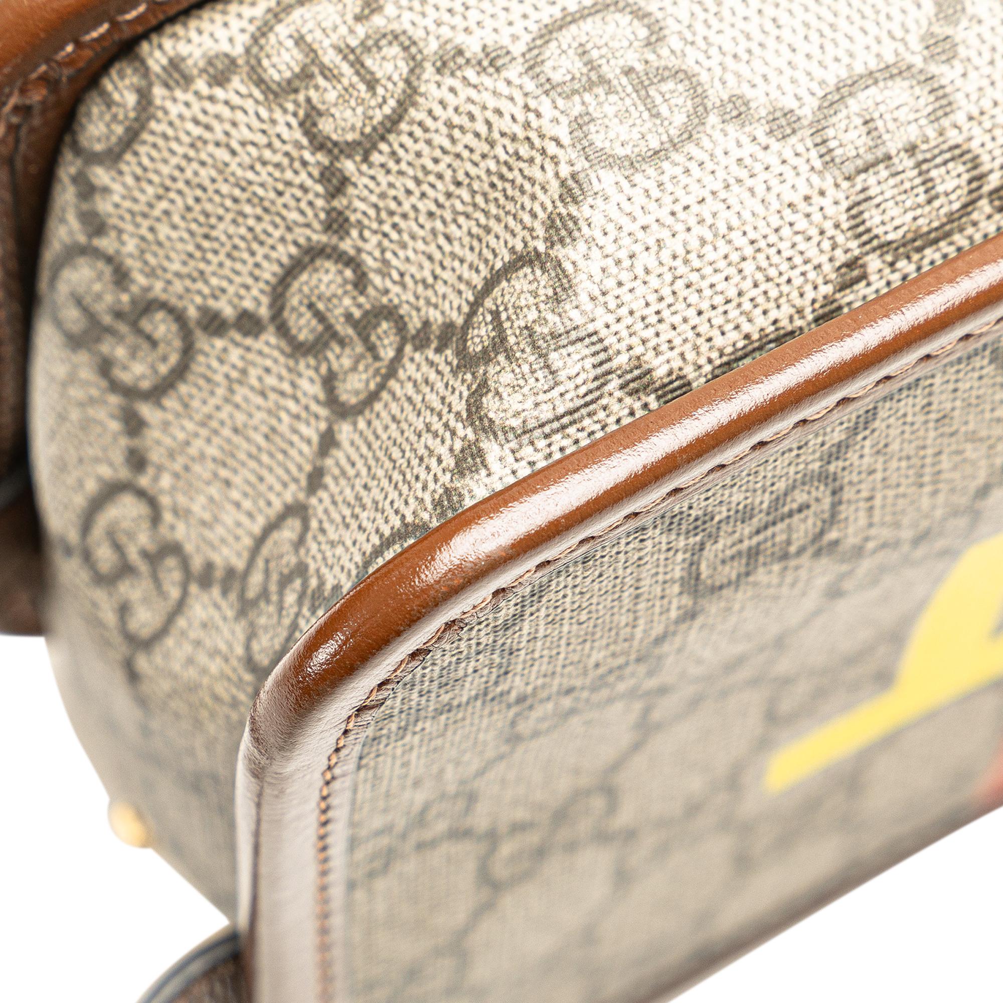 Gucci GG Supreme Fake/Not Cosmetic Pouch