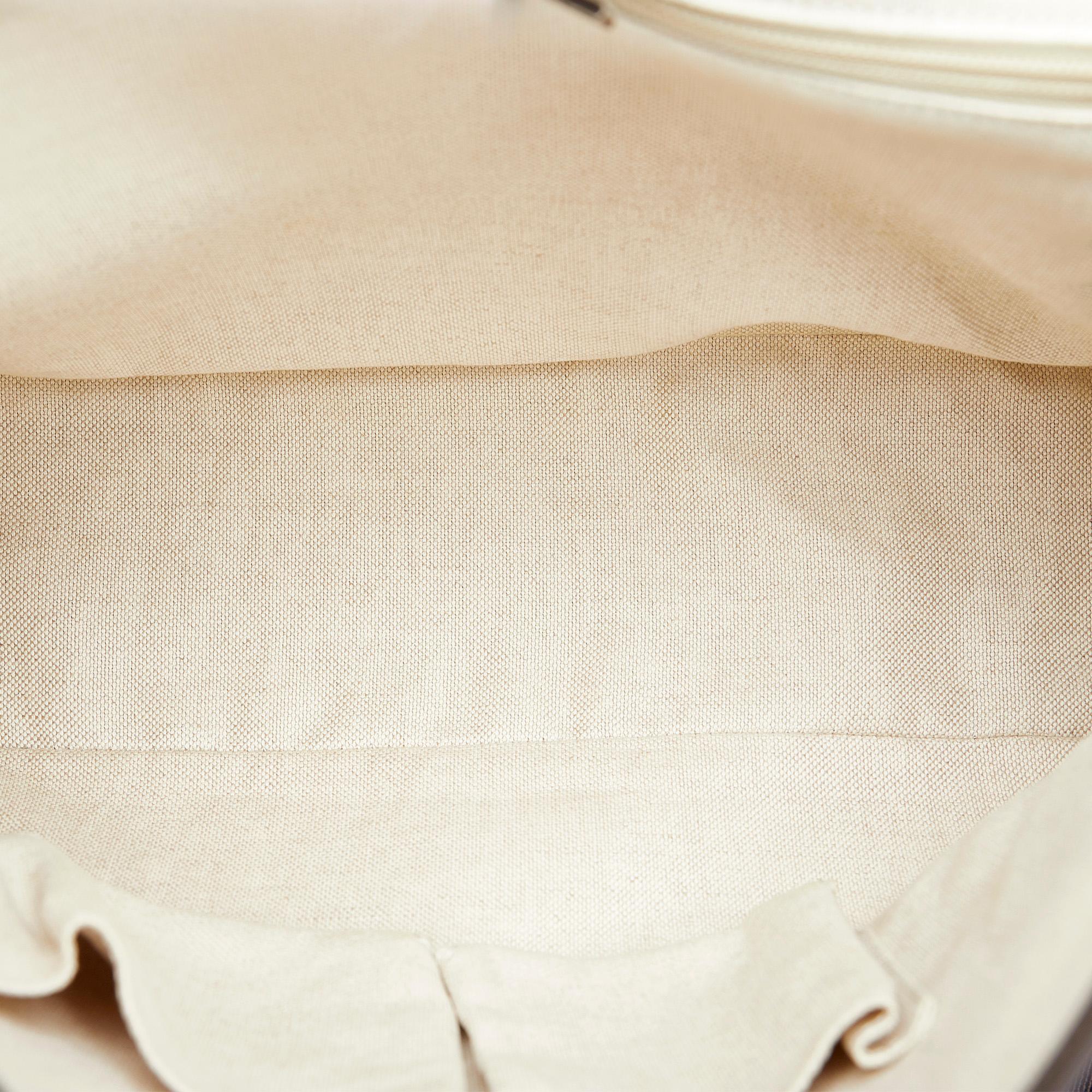 Gucci GG Supreme Flap Messenger (SHG-auy0Qj)