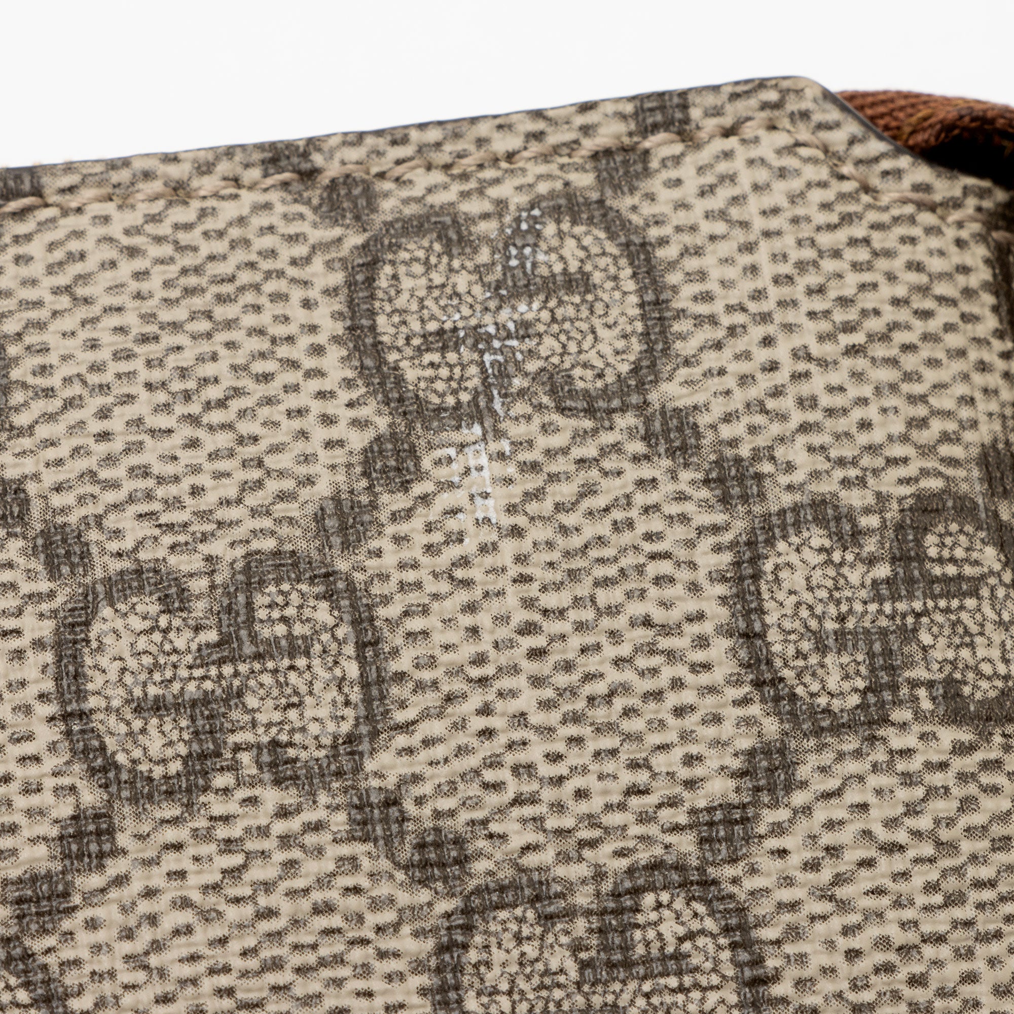 Gucci GG Supreme Key Pouch (SHF-z7sxNF)