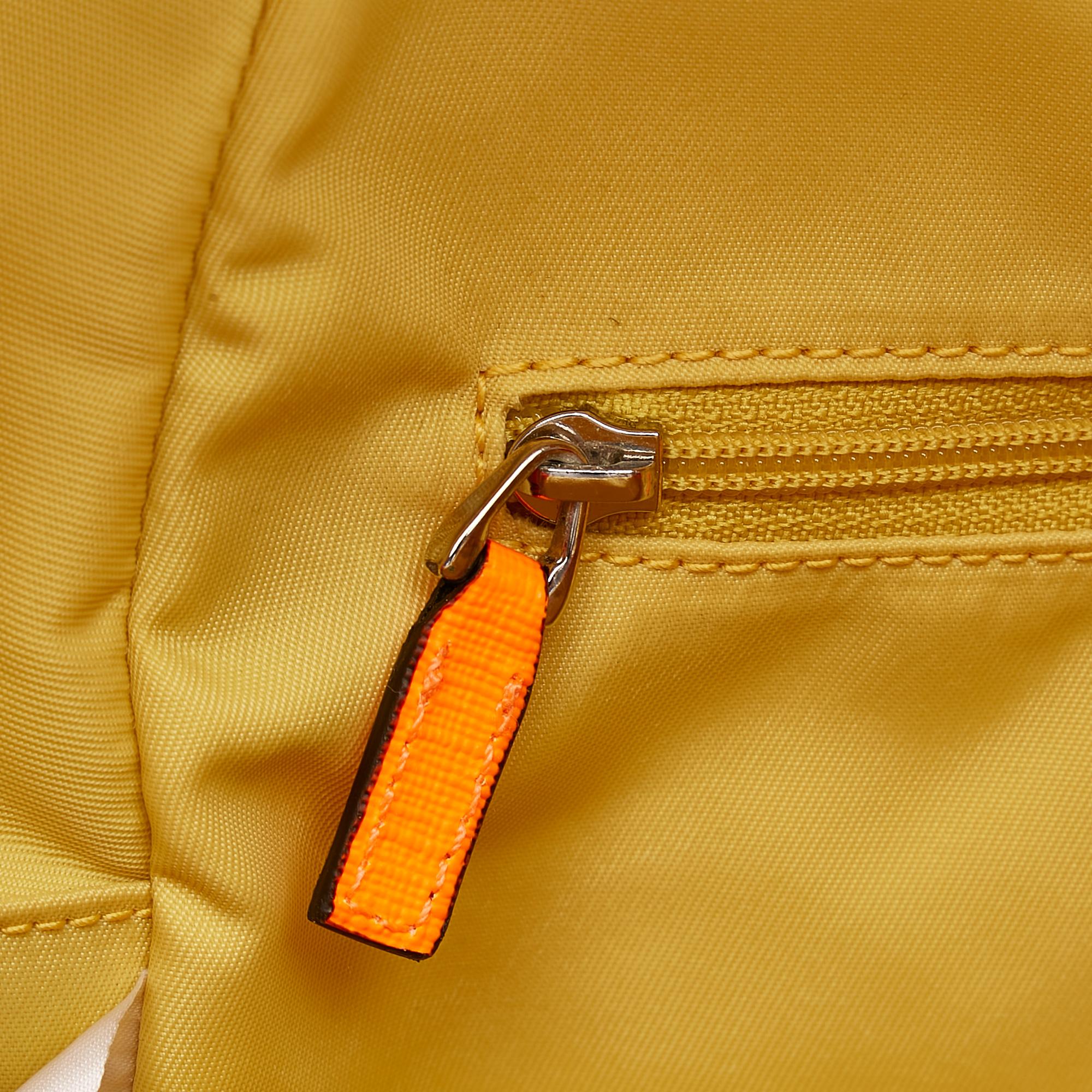 Gucci GG Supreme Kids Strawberry Backpack (SHG-tOkjAX)