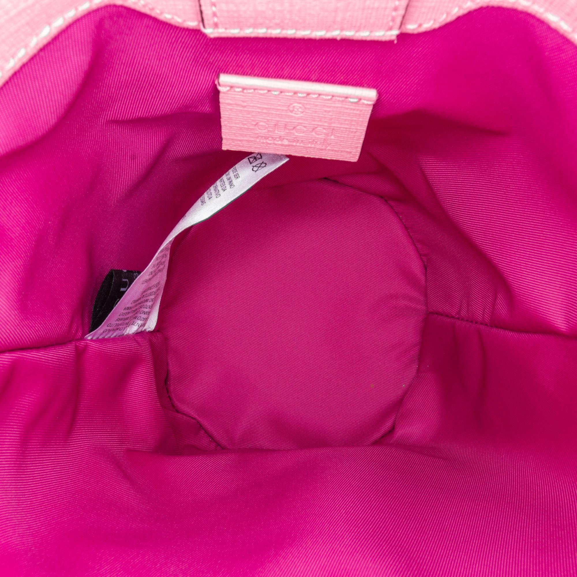 Gucci GG Supreme Kids Strawberry Bucket Bag (SHG-TqqNA8)