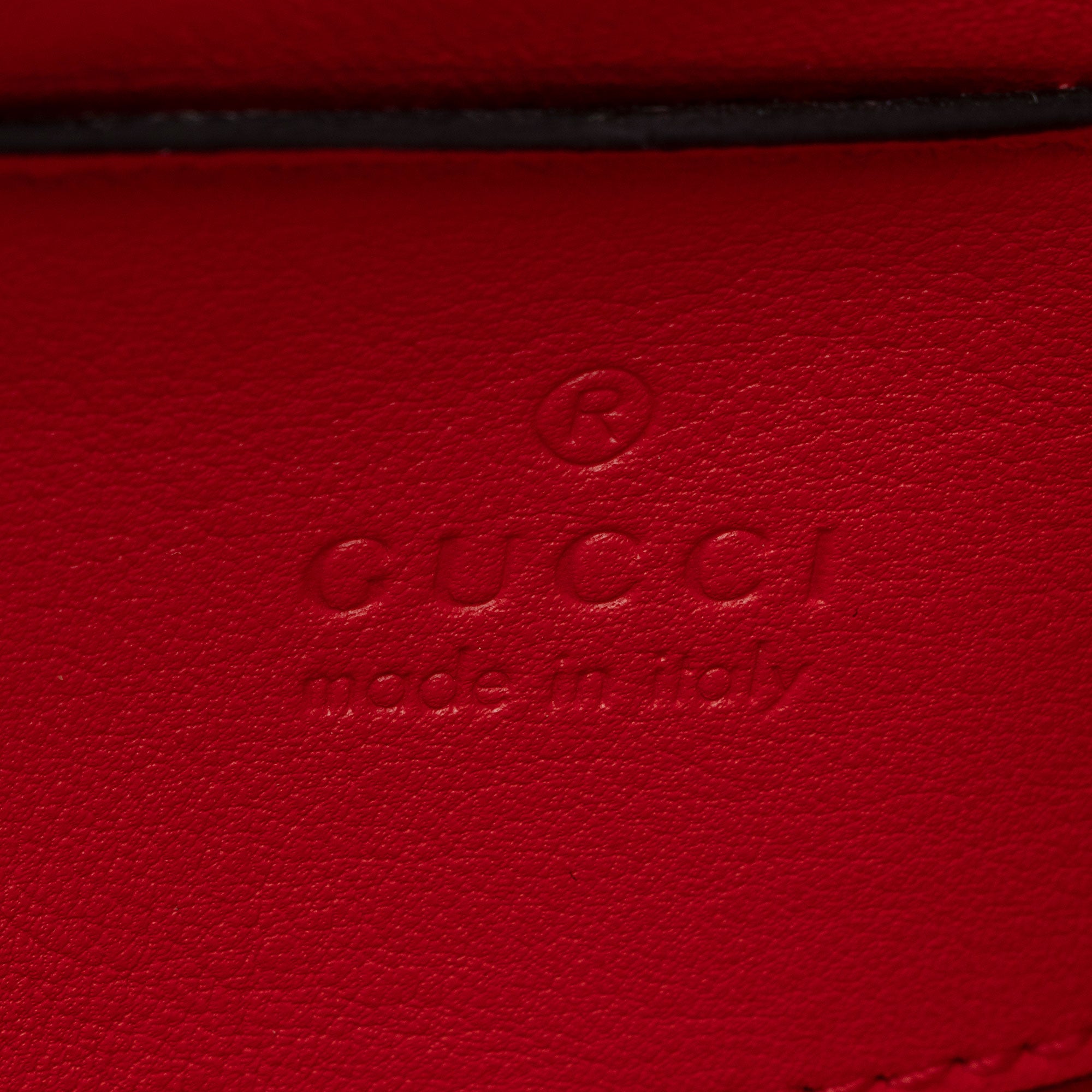 Gucci GG Supreme Love Heart Valentines Mini Crossbody (SHF-vvjySZ)