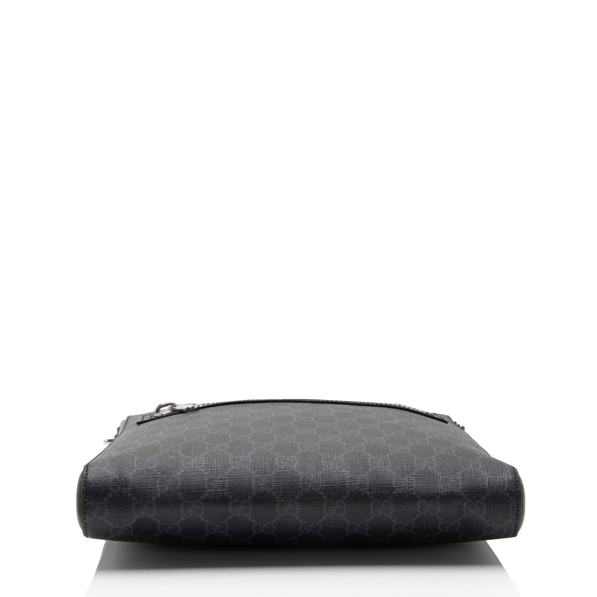Gucci GG Supreme Medium Messenger