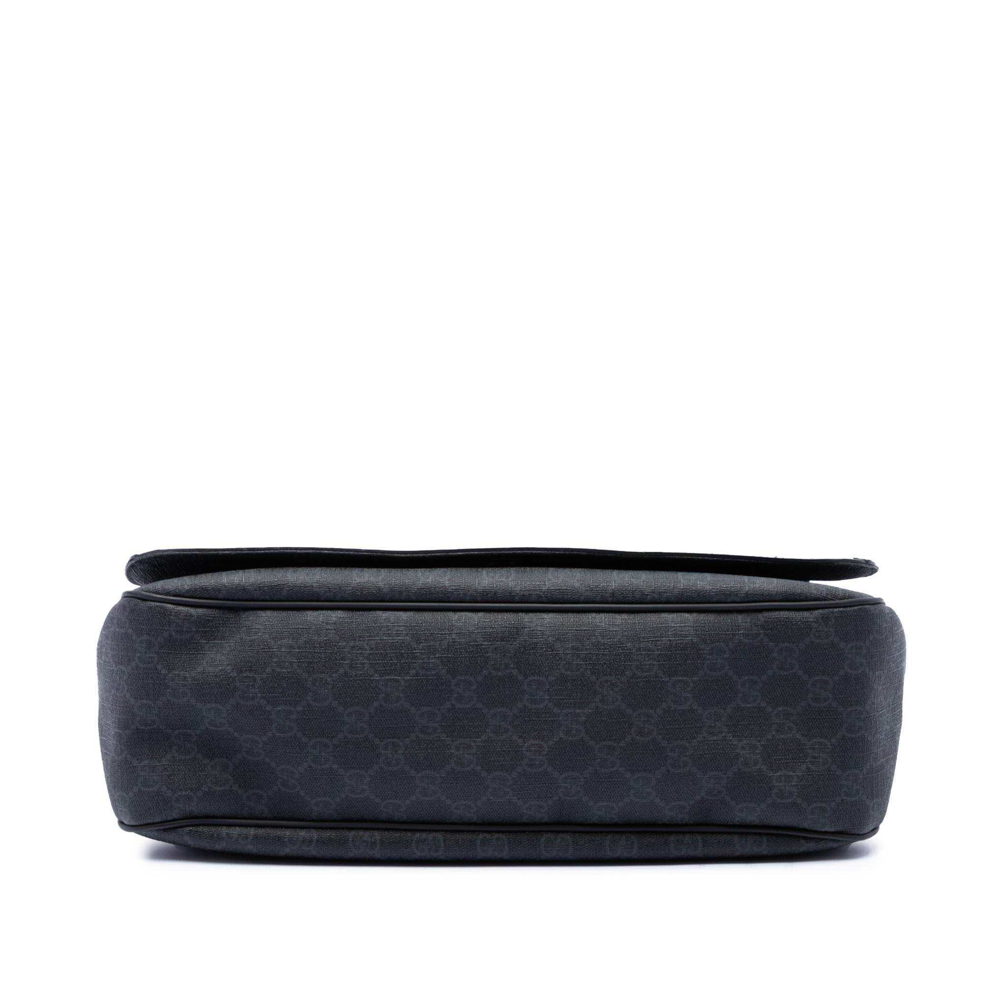 Gucci GG Supreme Messenger Bag