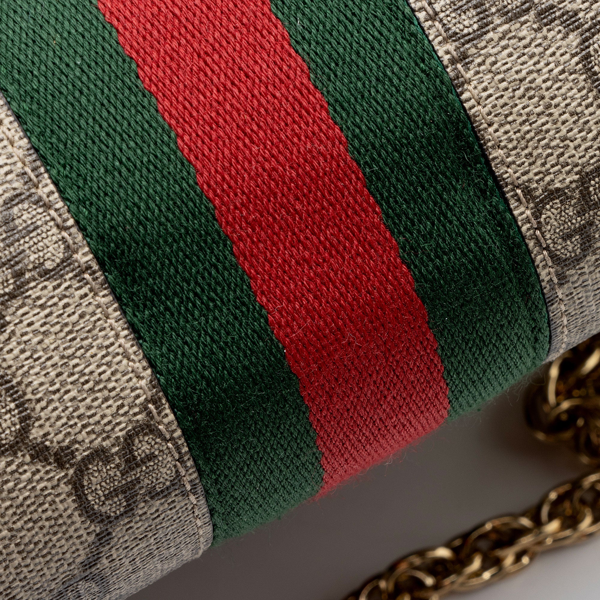 Gucci GG Supreme Ophidia Medium Chain Shoulder Bag