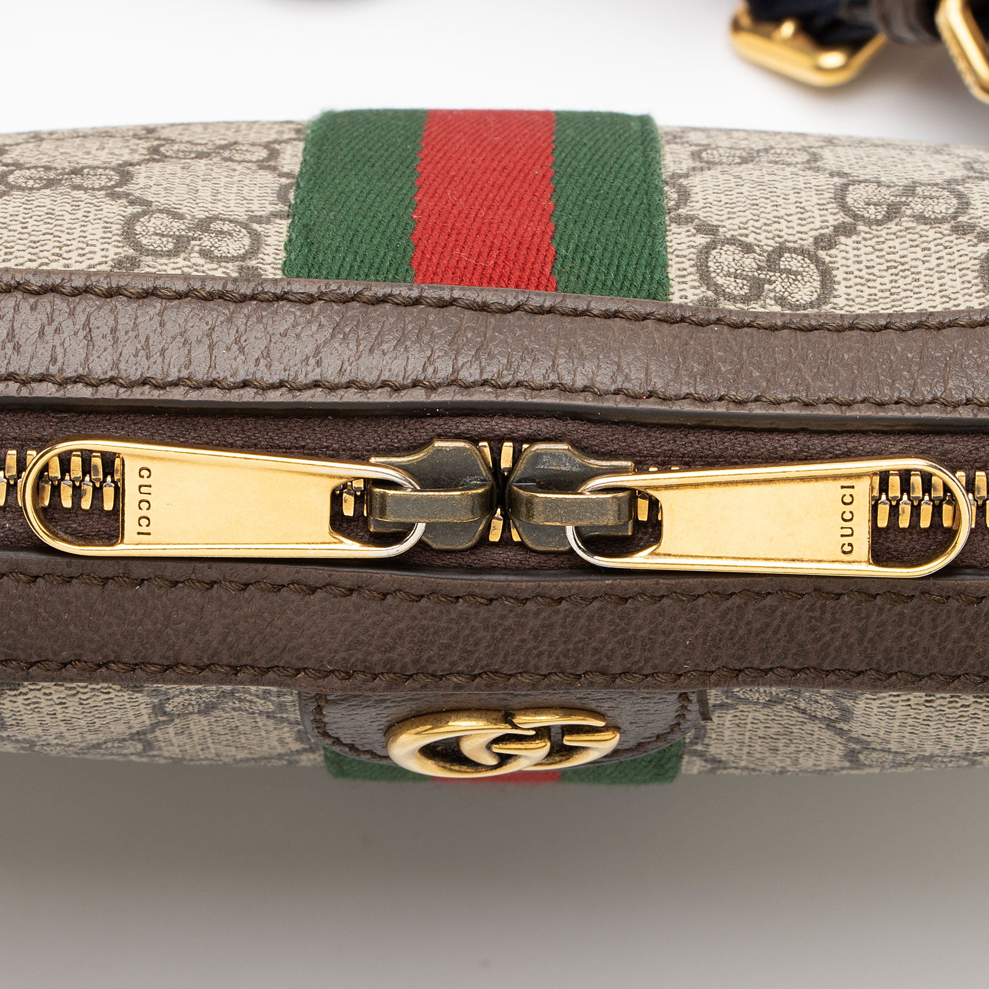 Gucci GG Supreme Ophidia Small Camera Bag (SHF-Do39BZ)