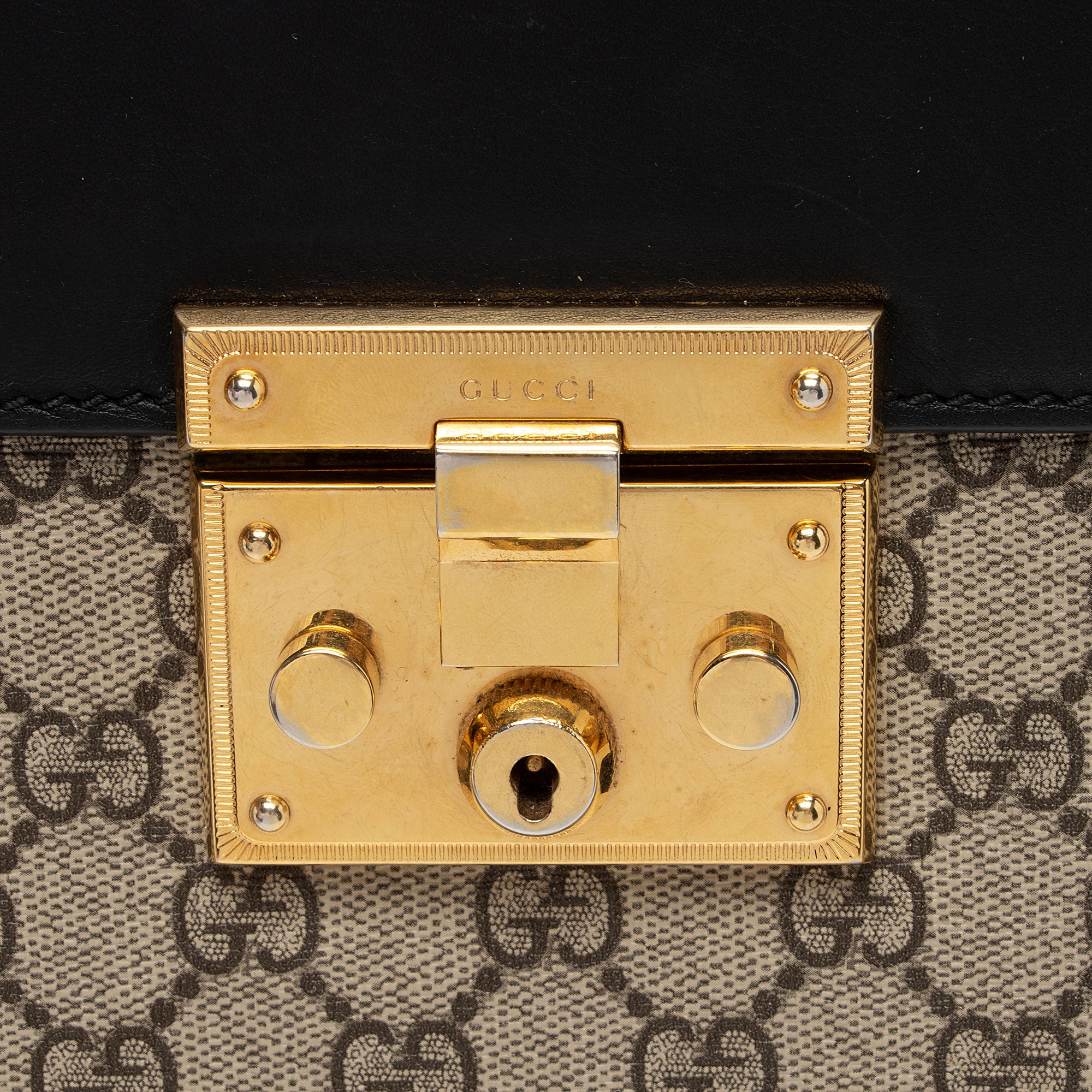 Gucci GG Supreme Padlock Medium Top Handle (SHF-CJW6VB)