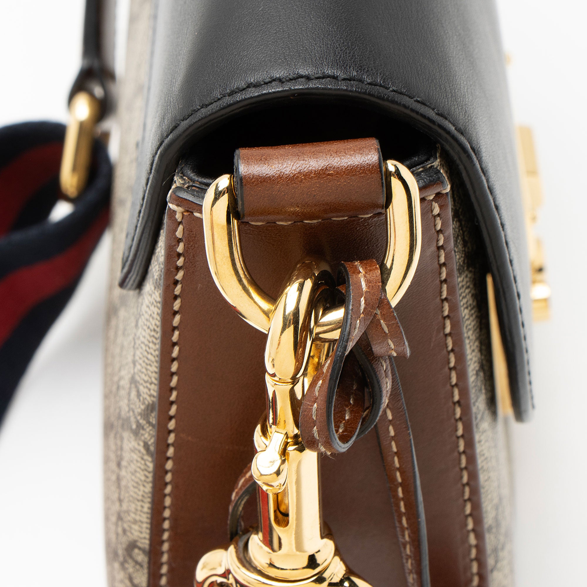 Gucci GG Supreme Padlock Saddle Medium Shoulder Bag