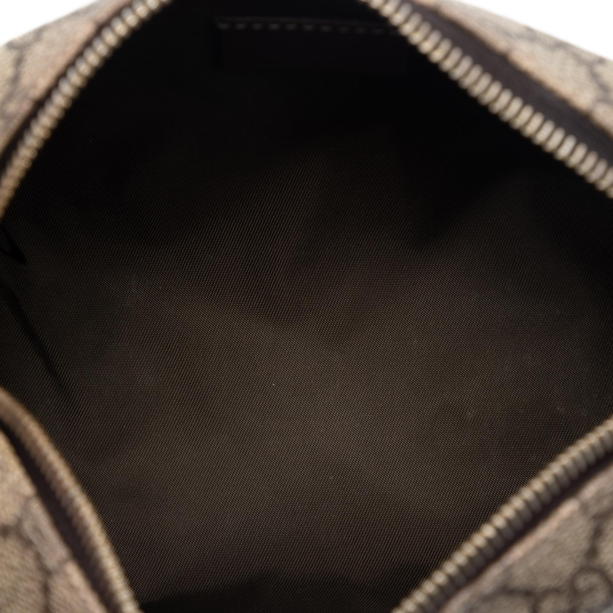 Gucci GG Supreme Pouch