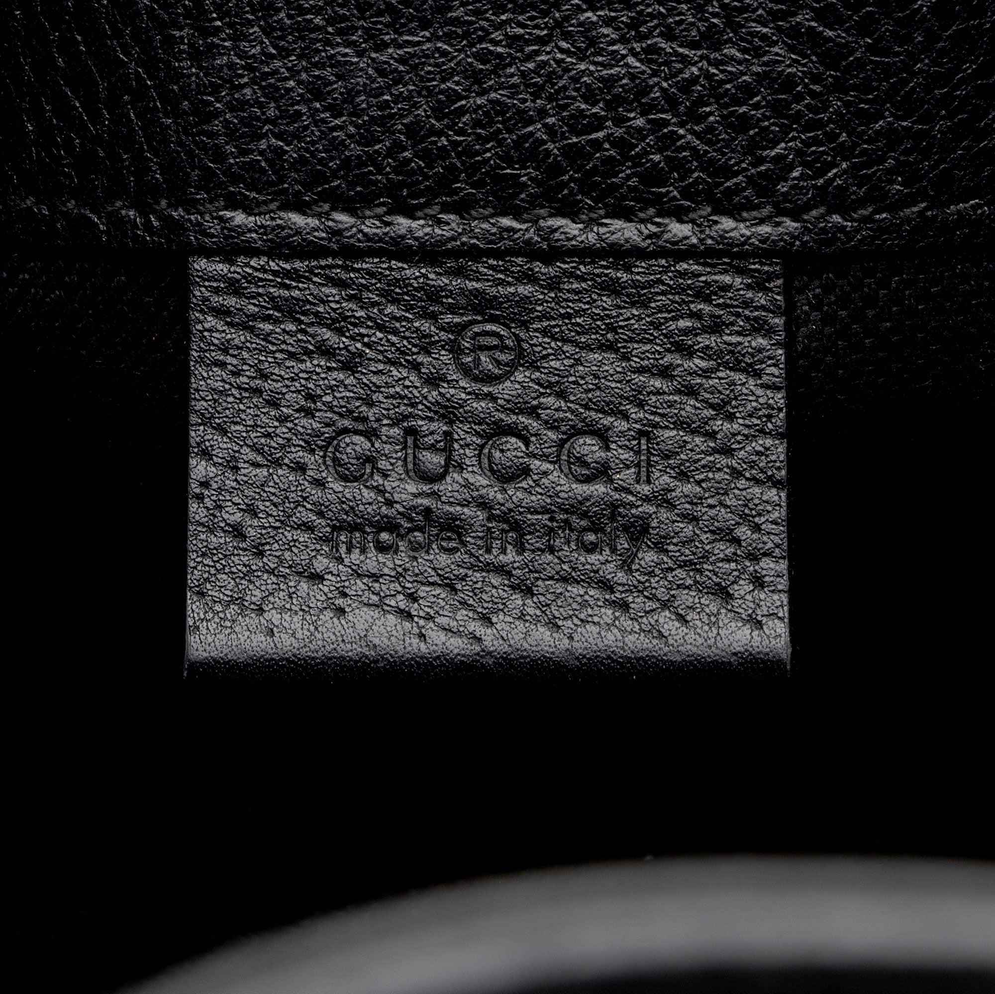 Gucci GG Supreme Psychedelic Bucket Bag (SHF-FBIF8K)