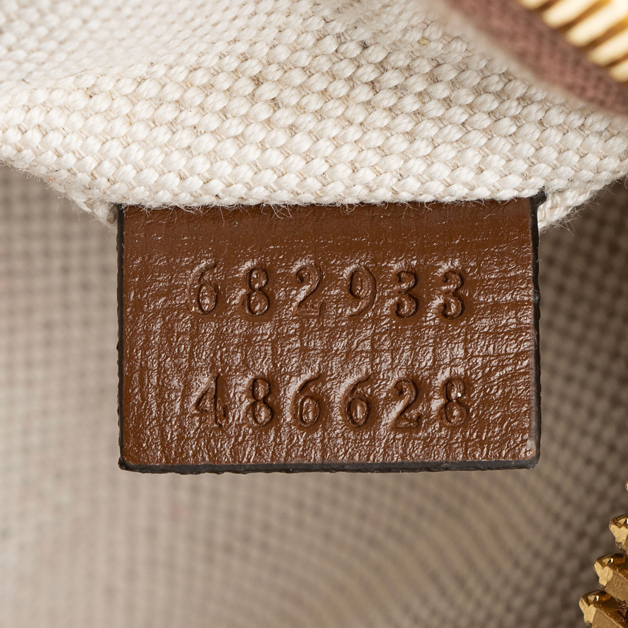 Gucci GG Supreme Retro Belt Bag
