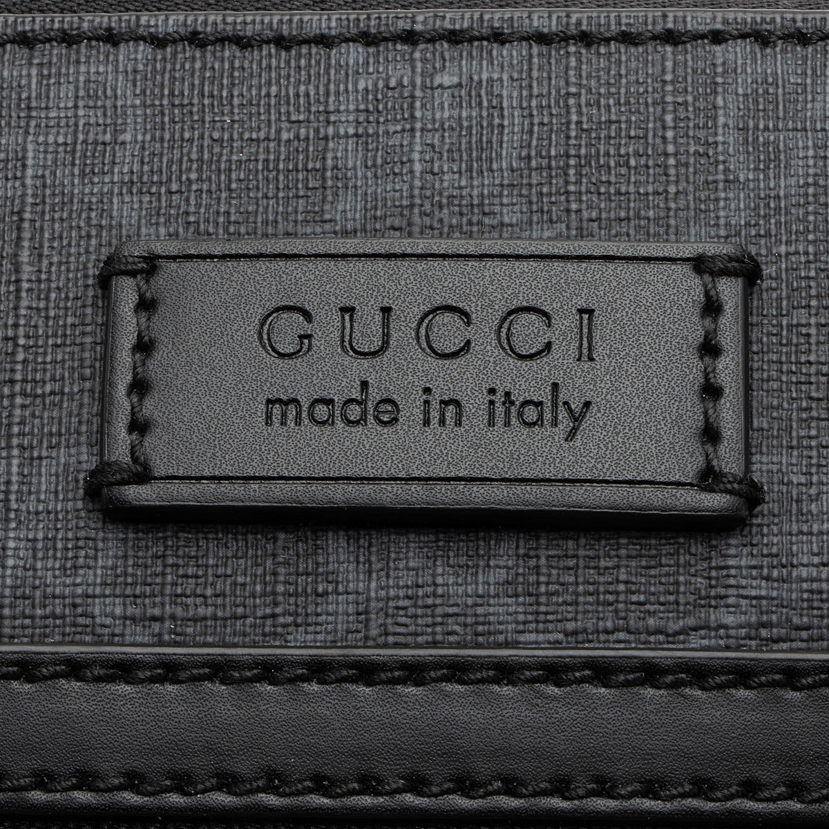 Gucci GG Supreme Small Messenger