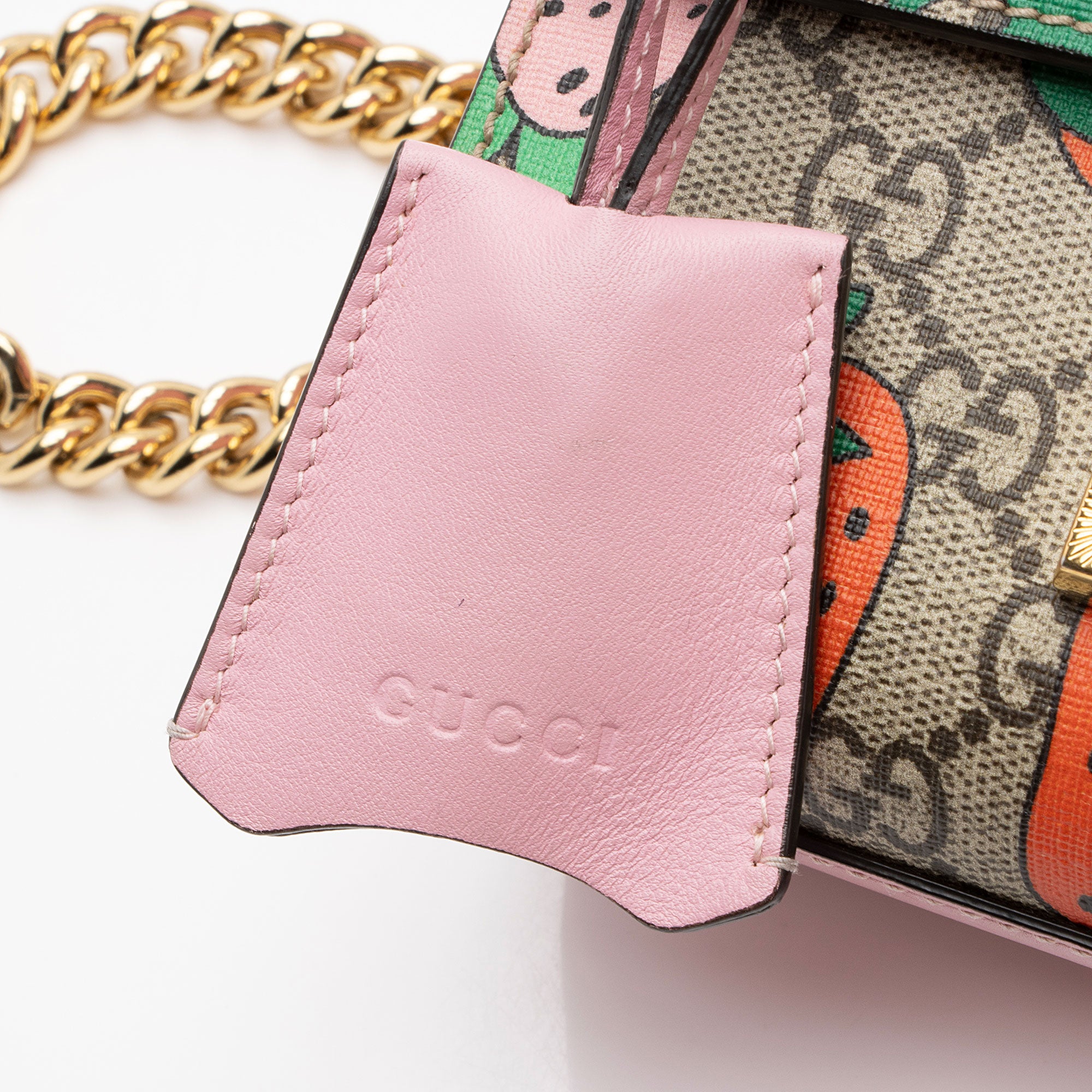 Gucci GG Supreme Strawberry Padlock Small Shoulder Bag (SHF-KHb3br)
