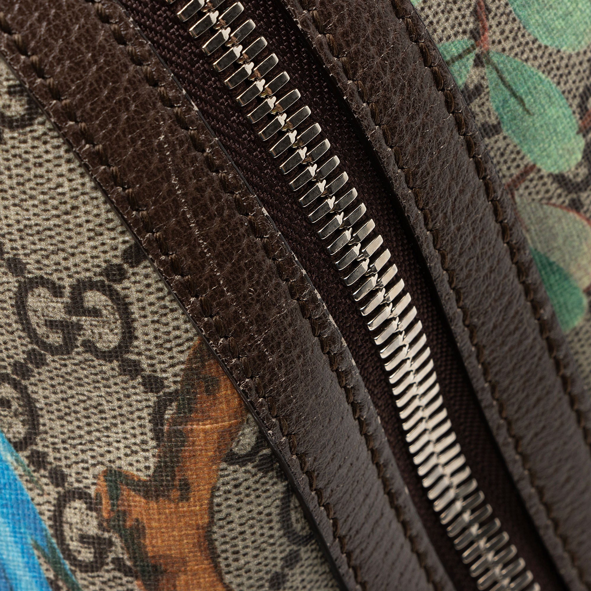 Gucci GG Supreme Tian Day Medium Backpack