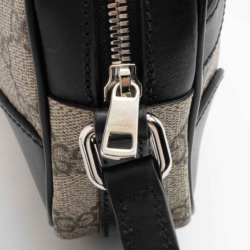 Gucci GG Supreme Web Small Camera Bag (SHF-CyfA5i)