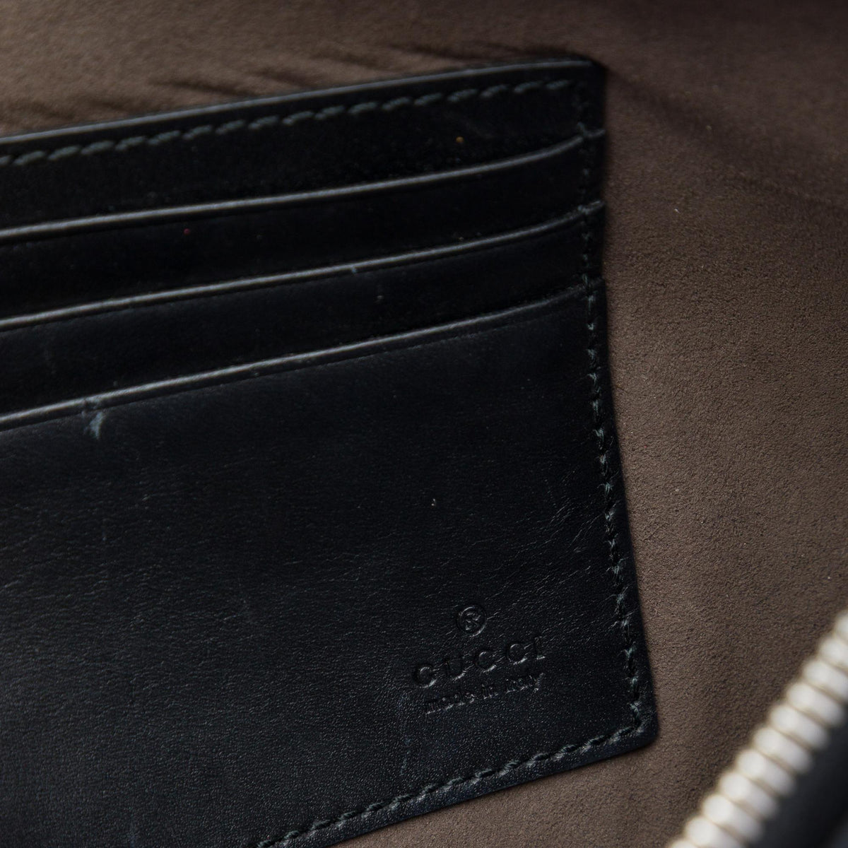 Gucci GG Supreme Wristlet Zip Pouch