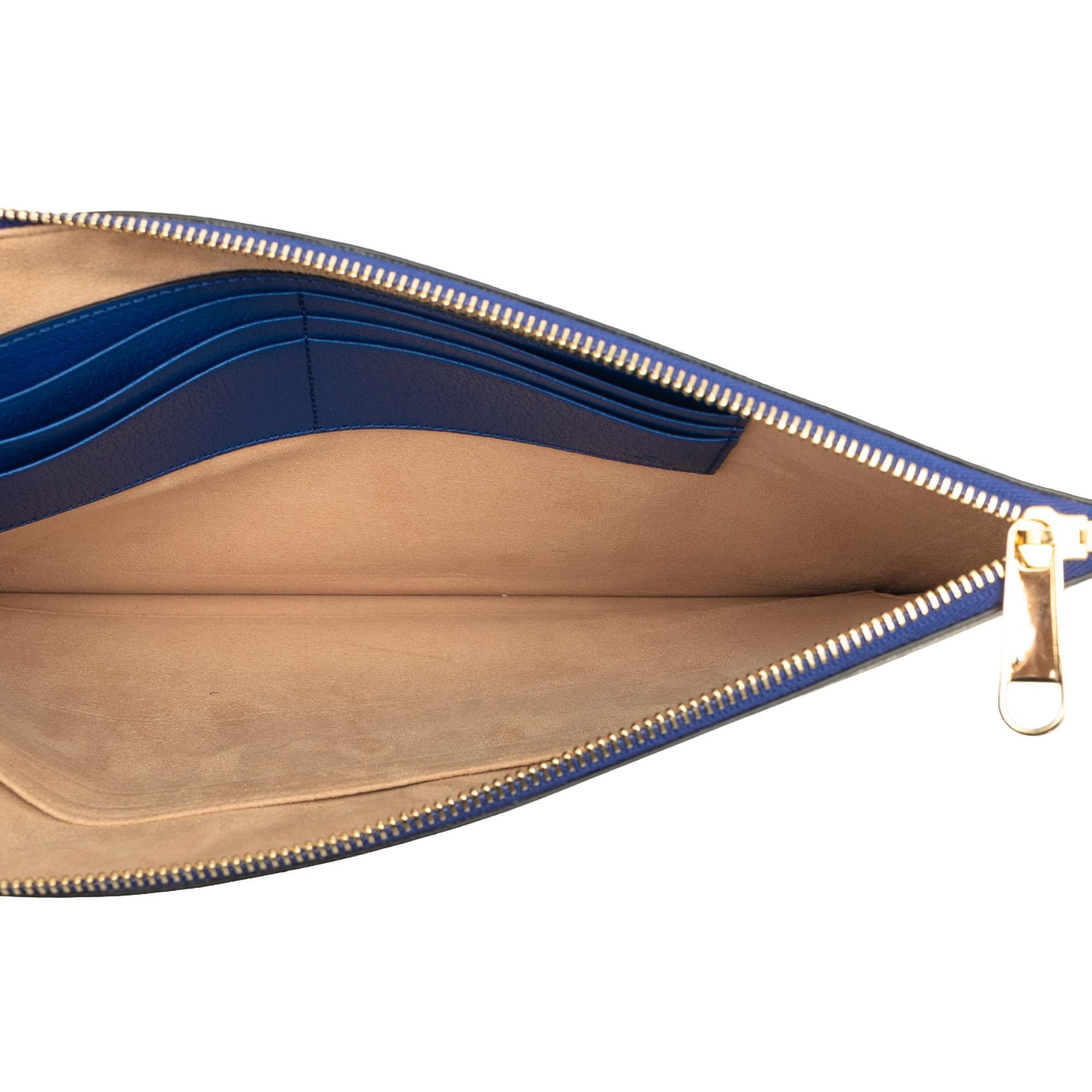 Gucci GG Supreme and Calfskin Cut Out Interlocking G Clutch