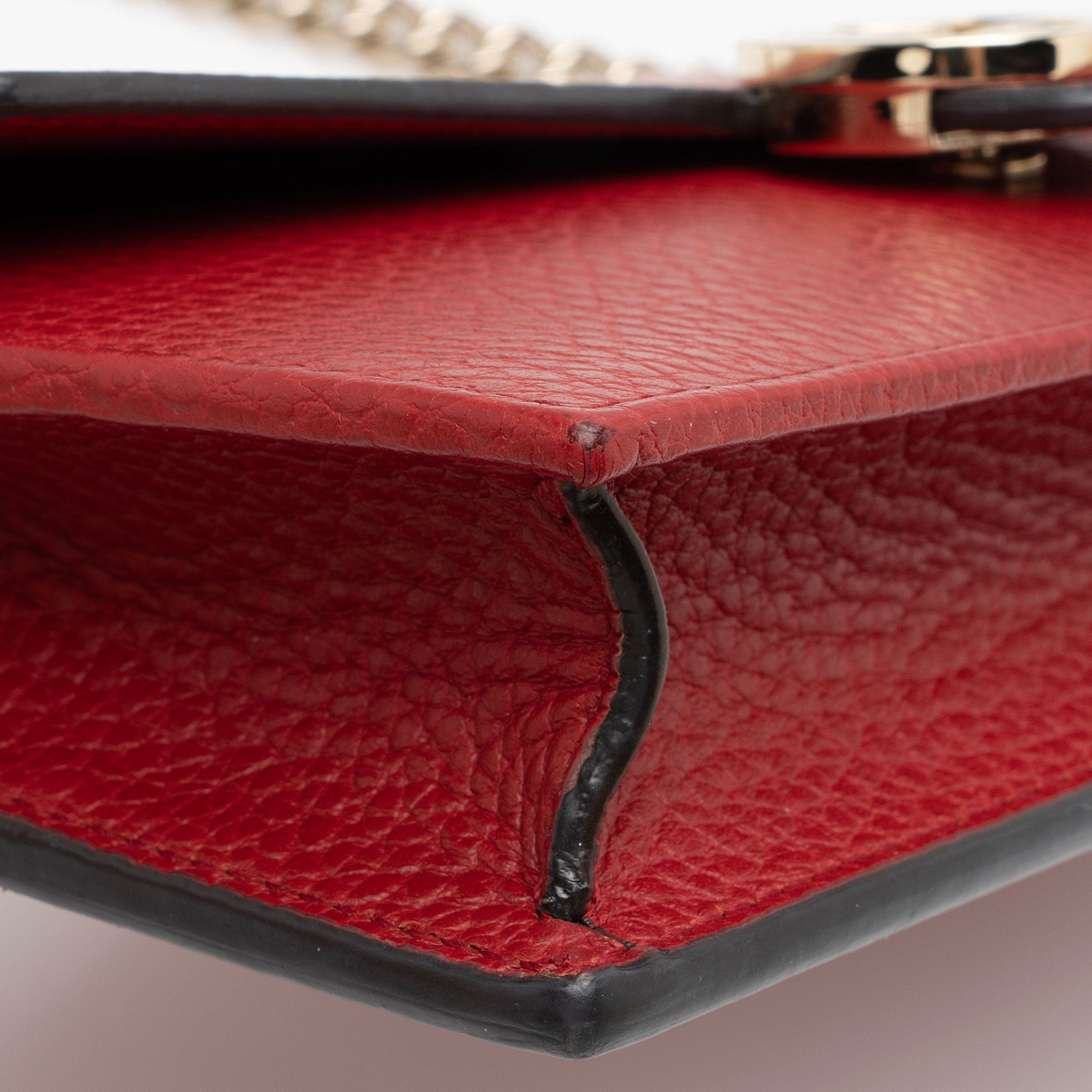 Gucci Grained Calfskin Interlocking G Chain Wallet (SHF-SJaalH)