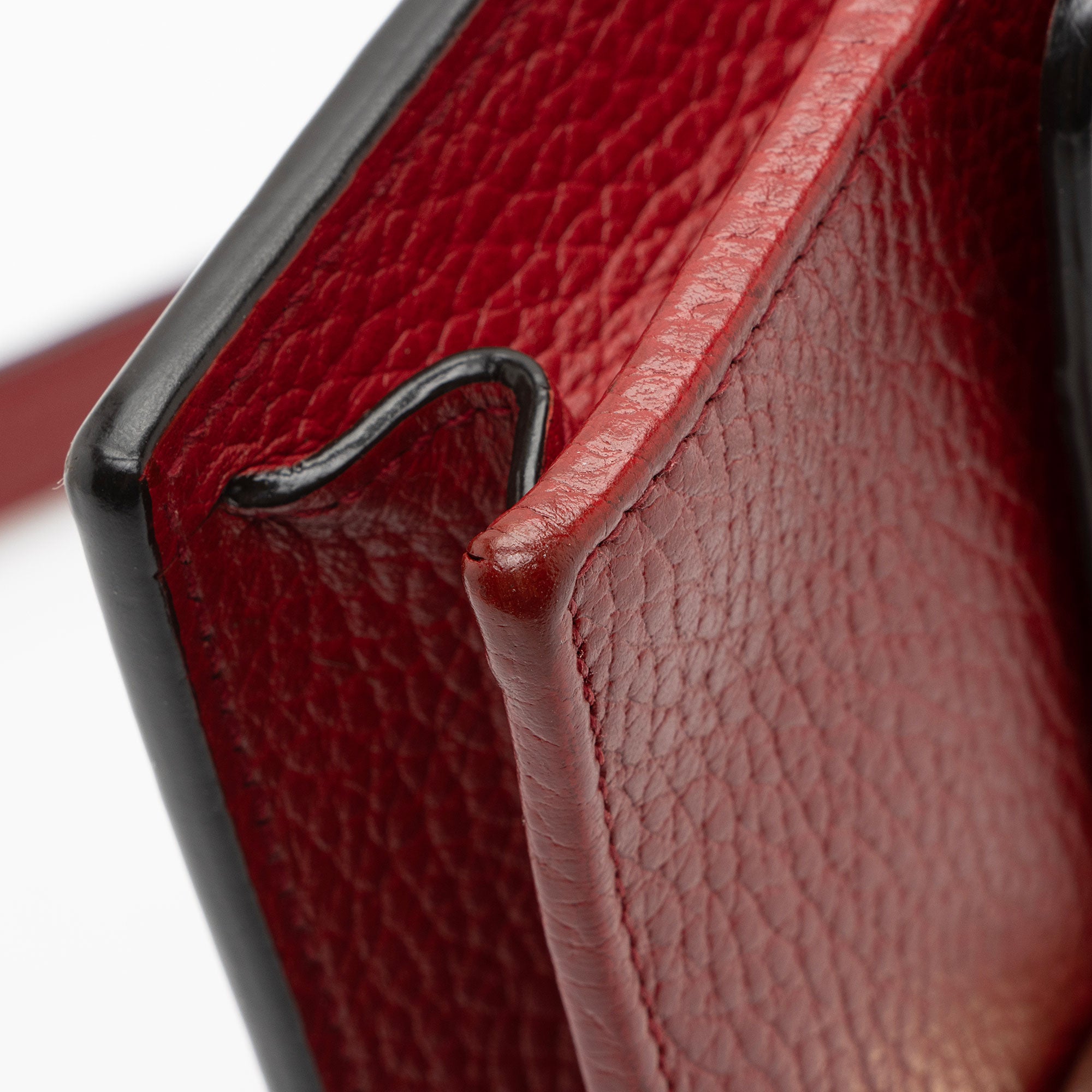 Gucci Grained Calfskin Interlocking G Chain Wallet