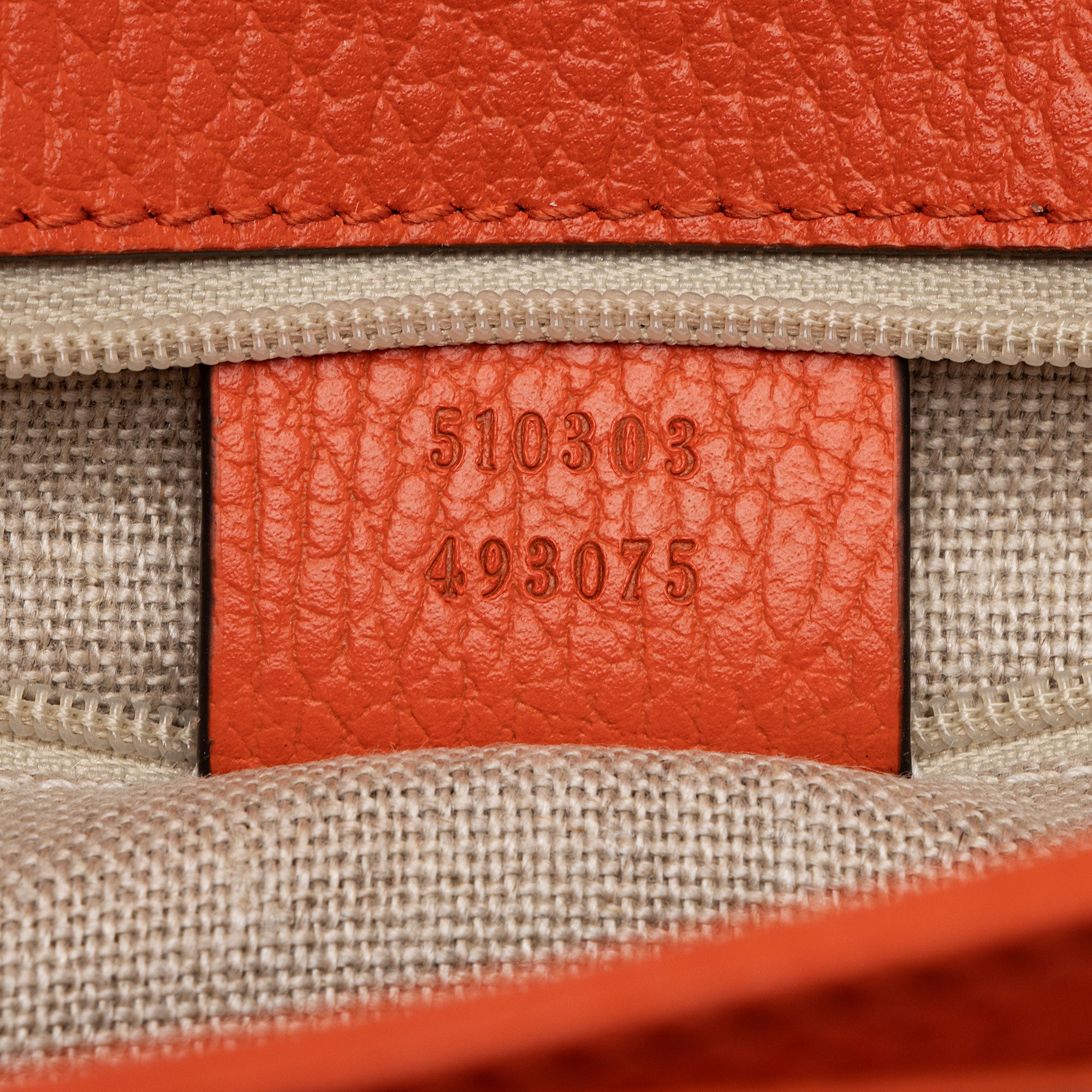 Gucci Leather Interlocking G Medium Shoulder Bag (SHF-CvvGnm)