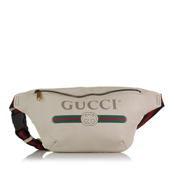 Gucci Gucci Logo Belt Bag (SHG-AN12yt)
