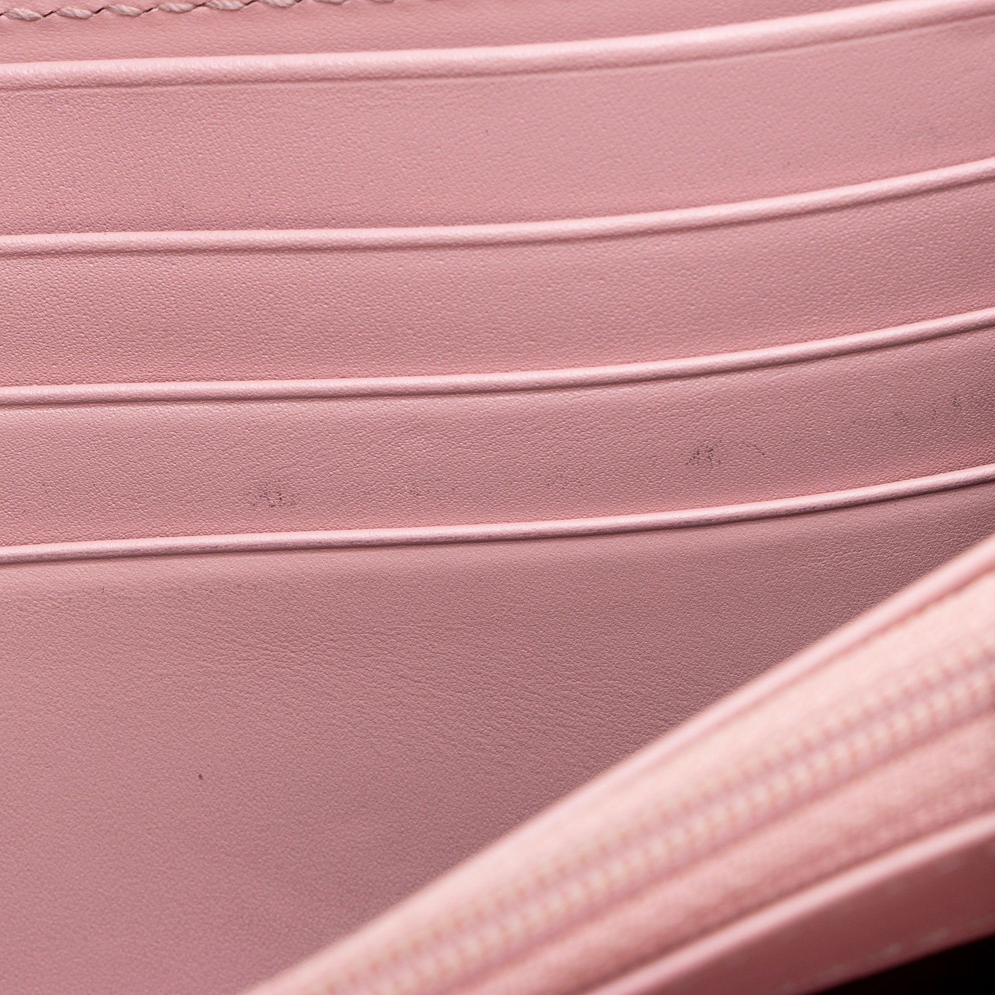 Gucci Guccissima Leather Interlocking G Continental Wallet