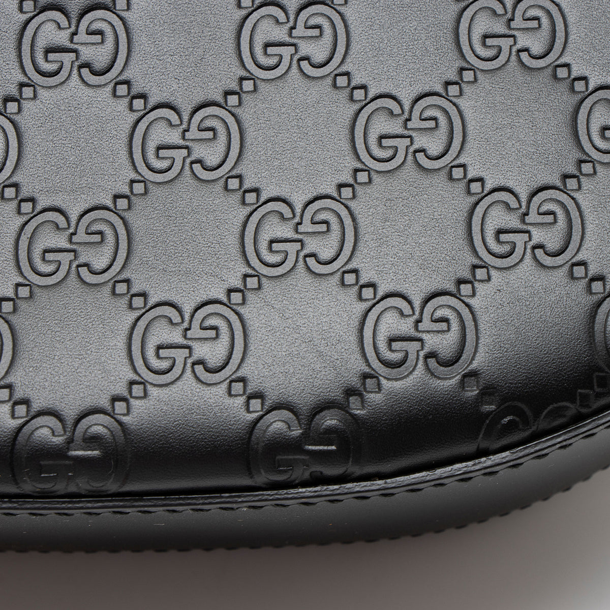 Gucci Guccissima Leather Padlock Saddle Medium Shoulder Bag