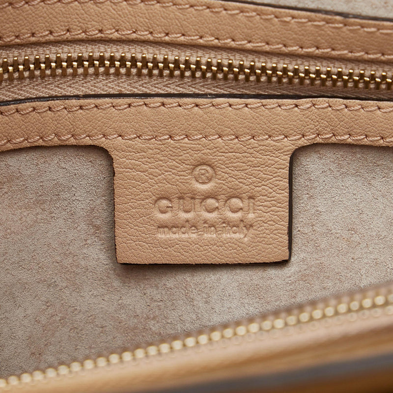 Gucci Guccissima Patent Leather Mayfair Handbag (SHG-JsaISF)