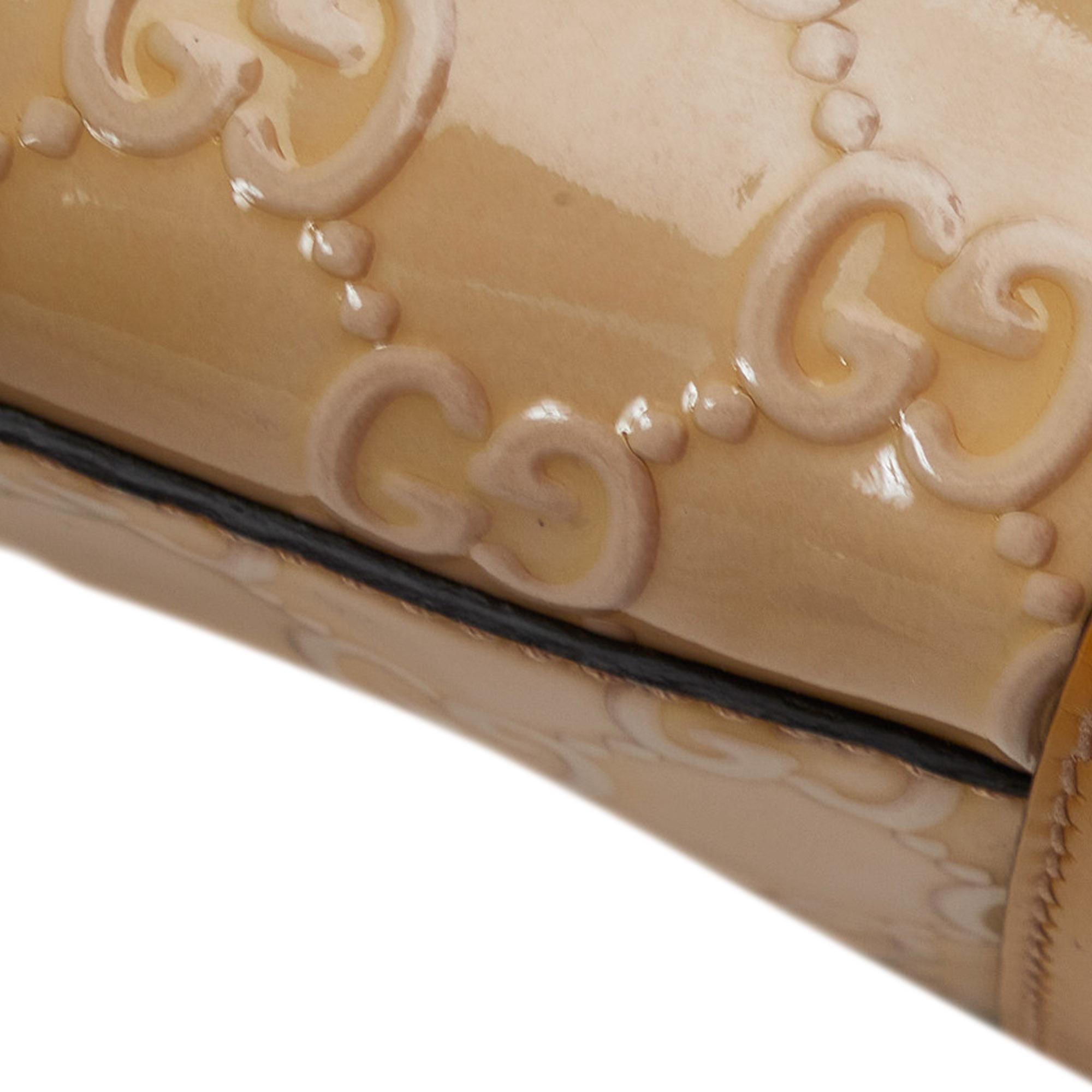 Gucci Guccissima Patent Leather Mayfair Handbag (SHG-JsaISF)