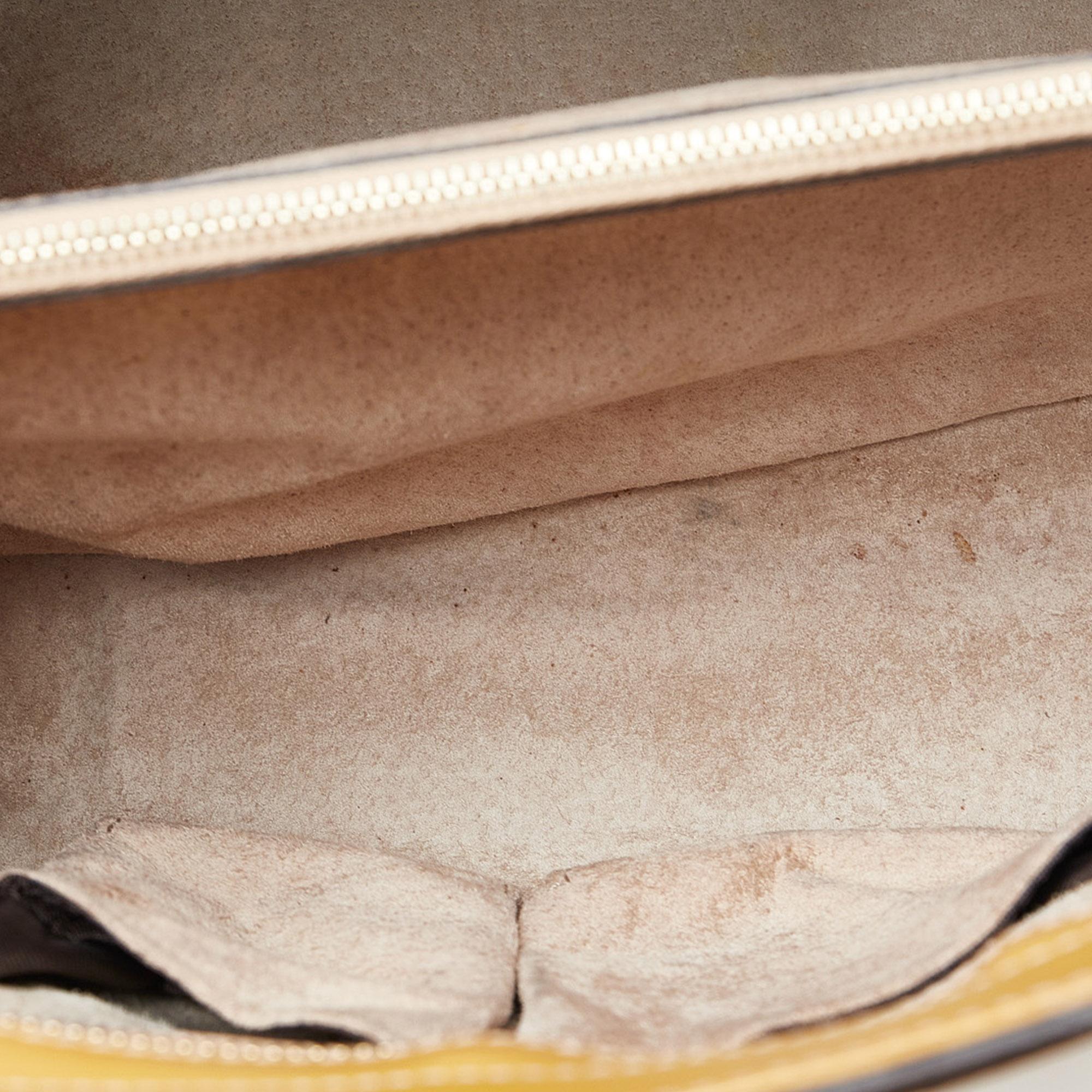 Gucci Guccissima Patent Leather Mayfair Handbag (SHG-JsaISF)