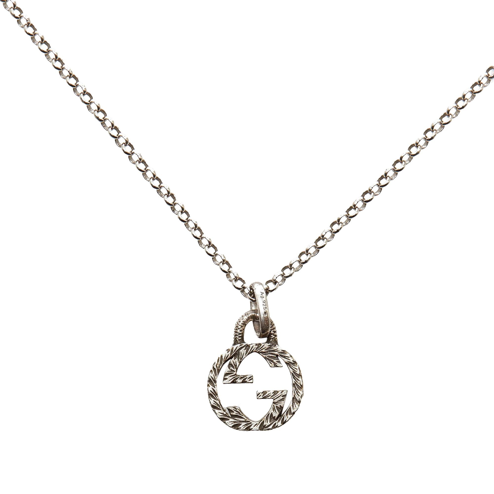 Gucci Interlocking G Pendant Necklace (SHG-L7FhEH)