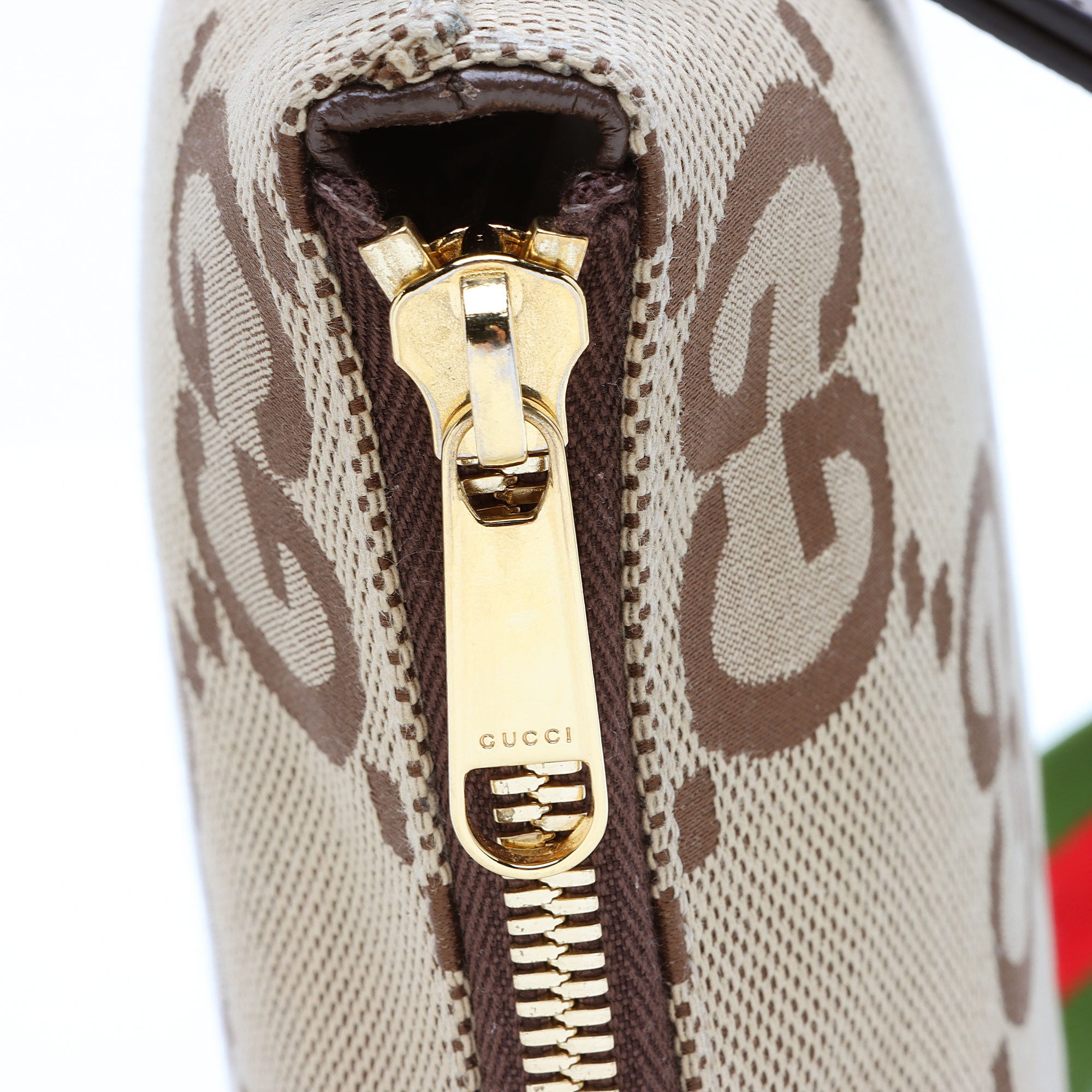 Gucci Jumbo GG Canvas Messenger