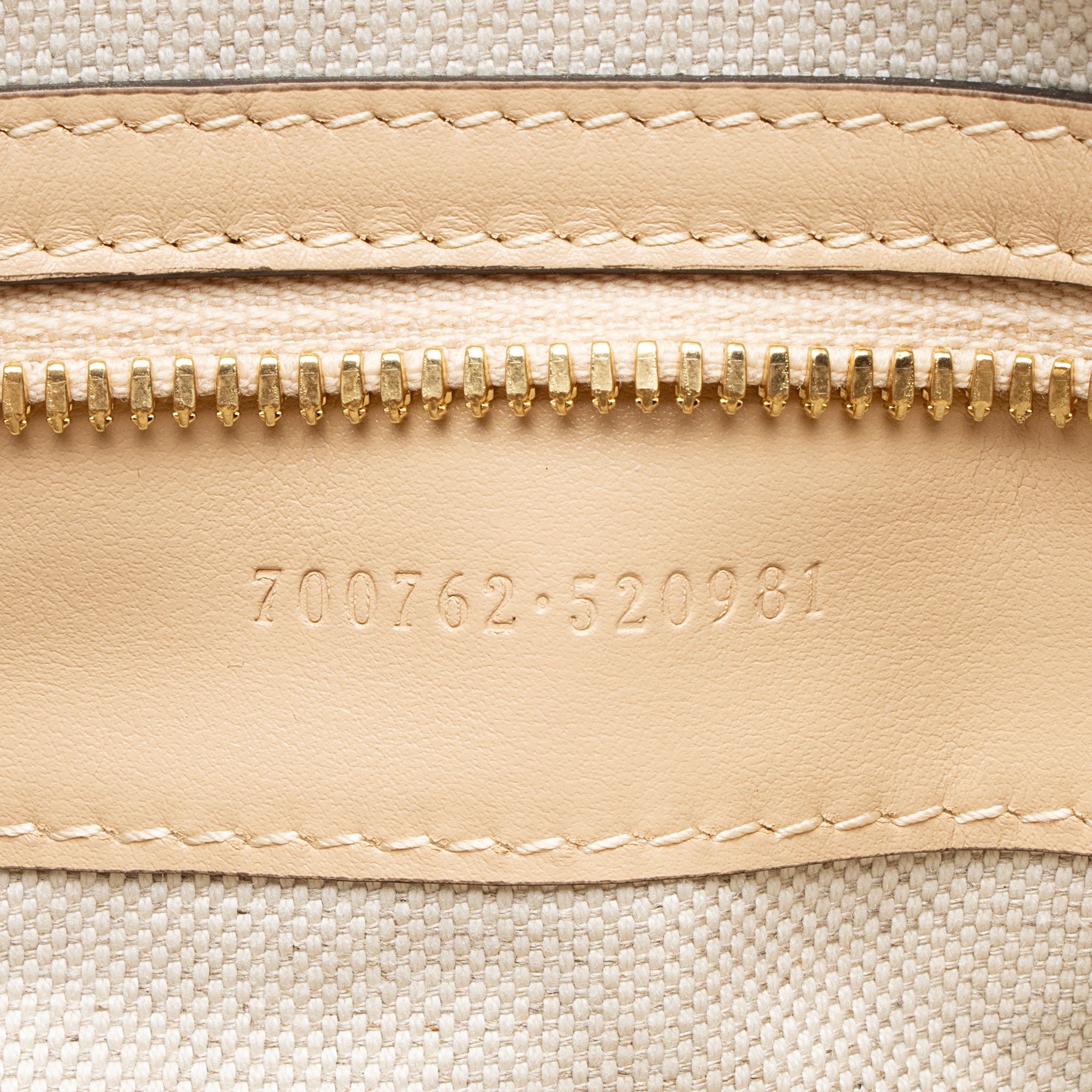 Gucci Jumbo GG Matelasse Leather Medium Duffle