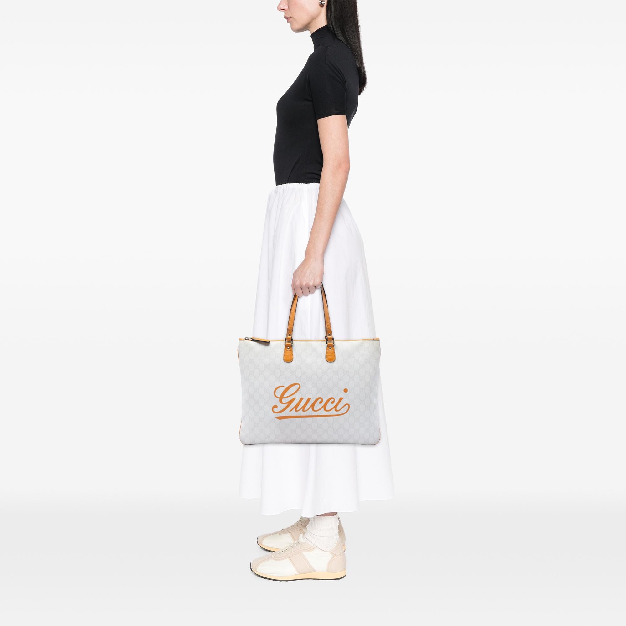 Gucci Large GG Supreme Heritage Logo Tote