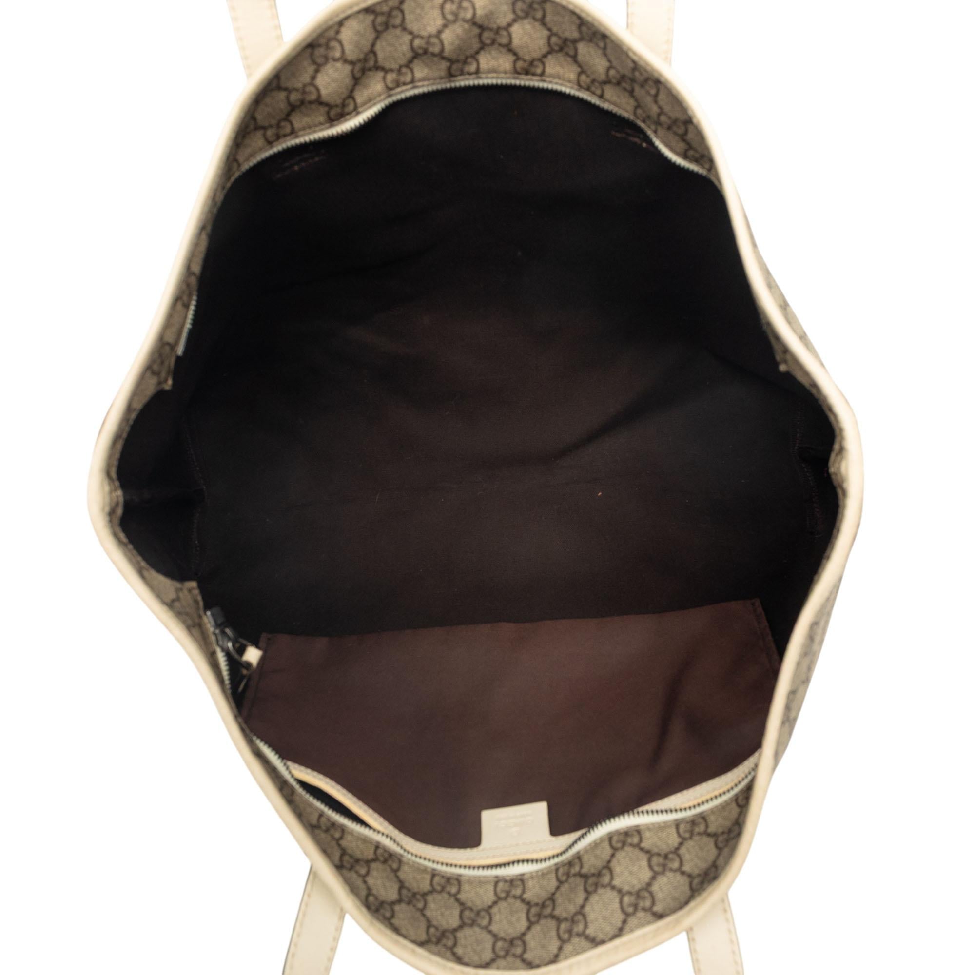 Gucci Large GG Supreme Tote