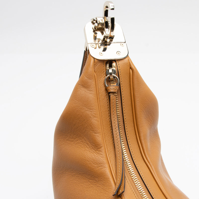 Gucci Leather Attache Medium Shoulder Bag (SHF-PEEvxe)