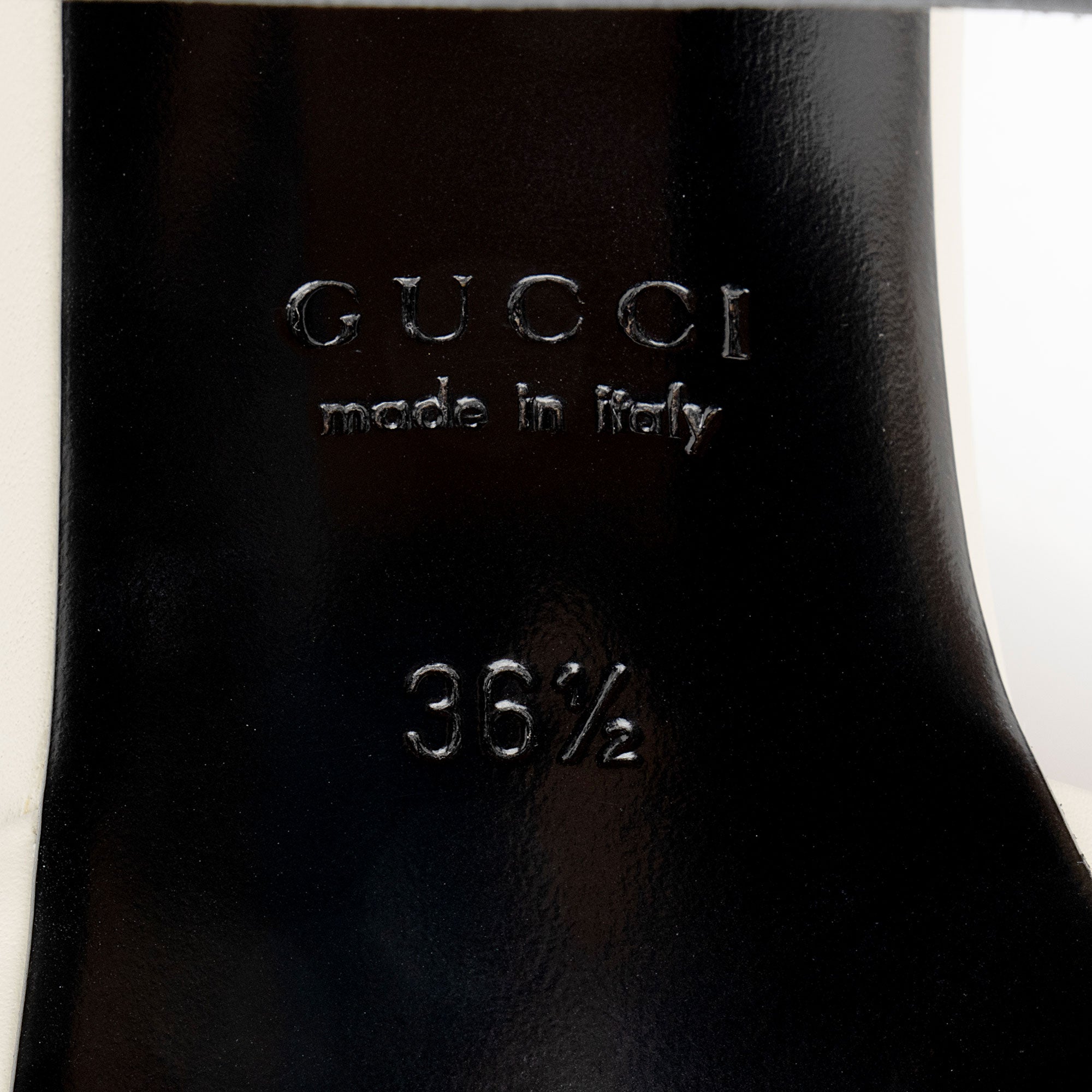 Gucci Leather Chain Logo Signoria Slide Sandals - Size 6.5 / 36.5