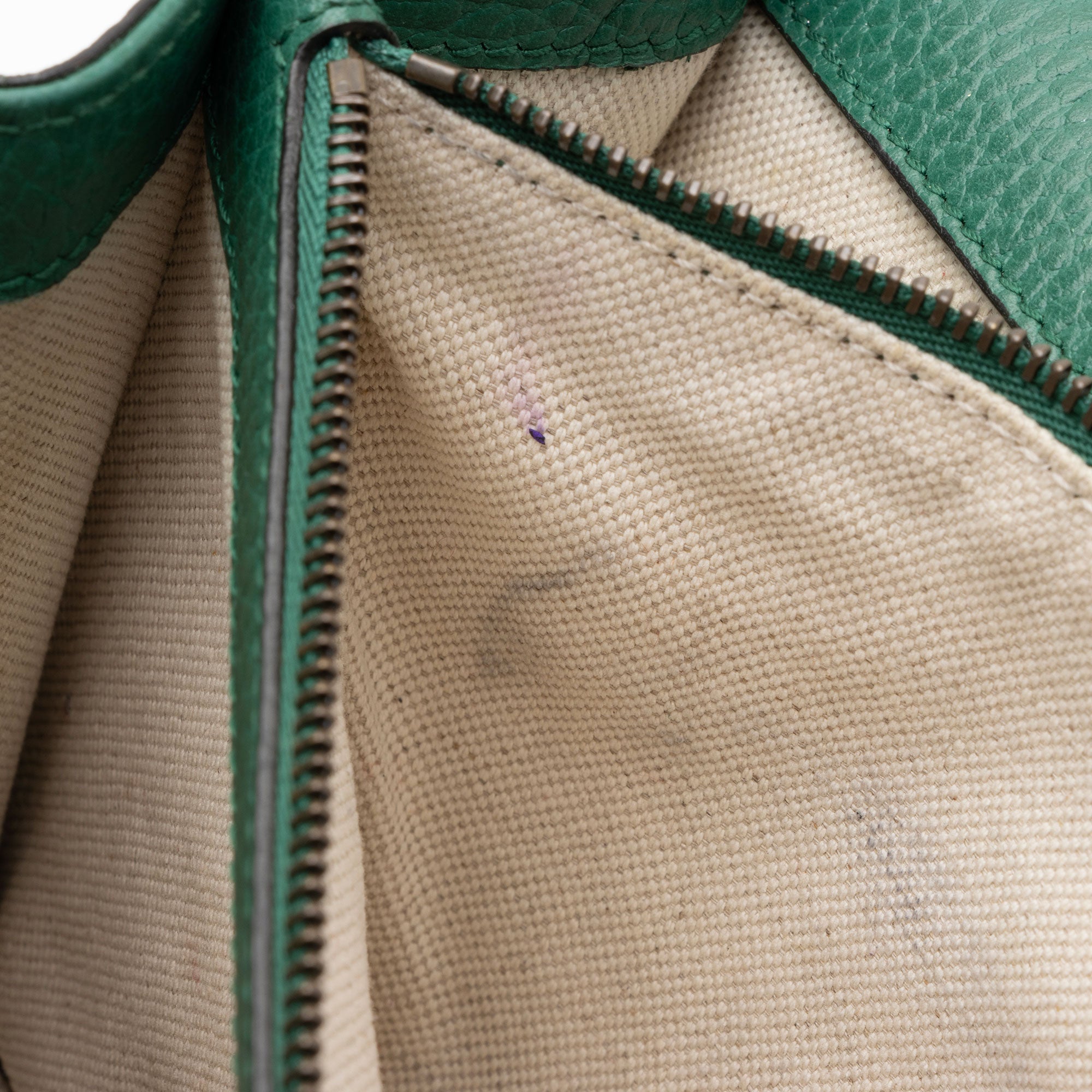 Gucci Leather Crystal Dionysus Small Shoulder Bag (SHF-JAZQrx)