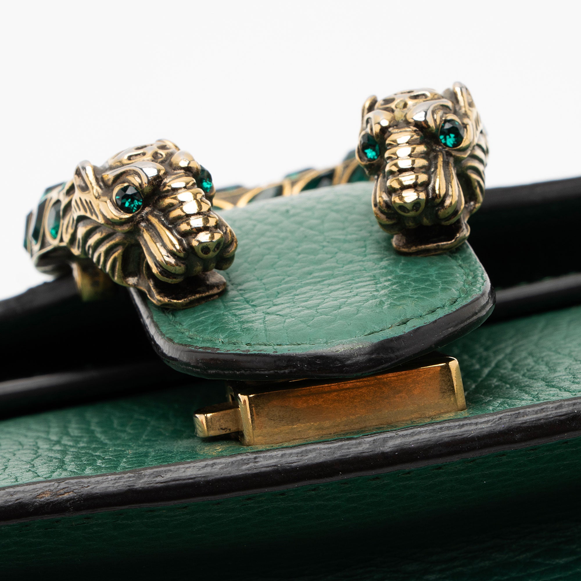 Gucci Leather Crystal Dionysus Small Shoulder Bag (SHF-JAZQrx)