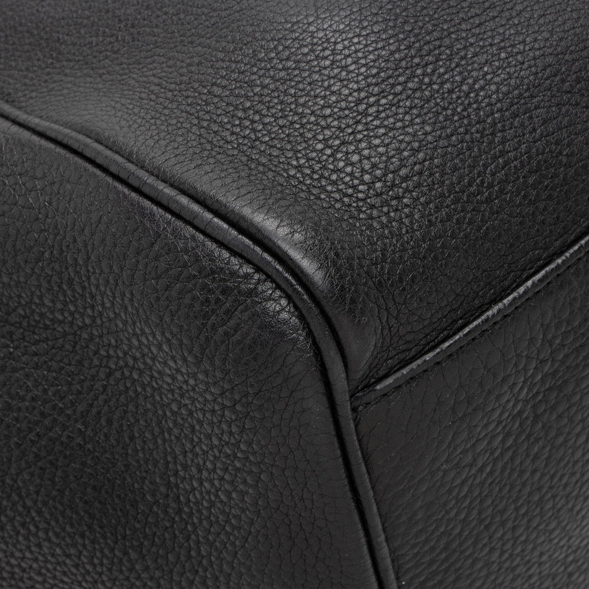 Gucci Leather Emily Shoulder Bag