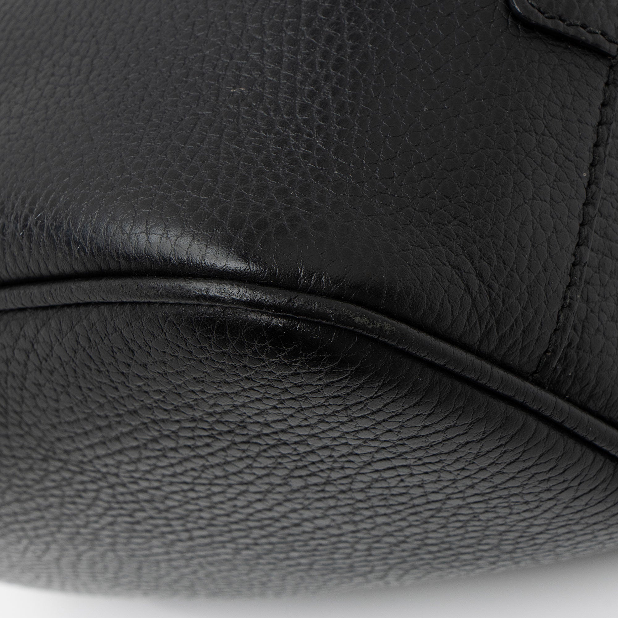 Gucci Leather GG Charm Dome Small Shoulder Bag (SHF-RTrfn9)